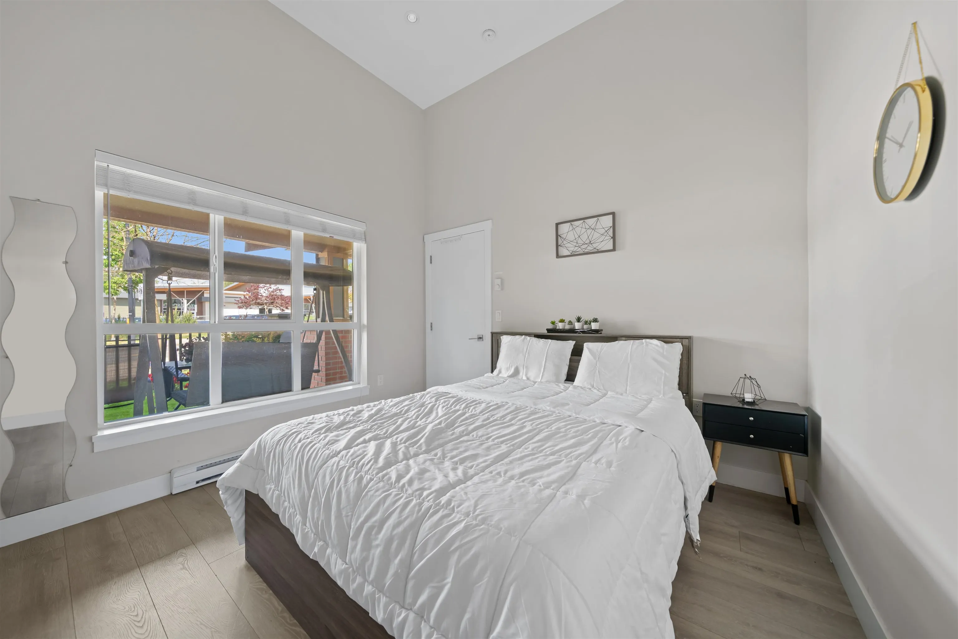 24086 104 Avenue #1