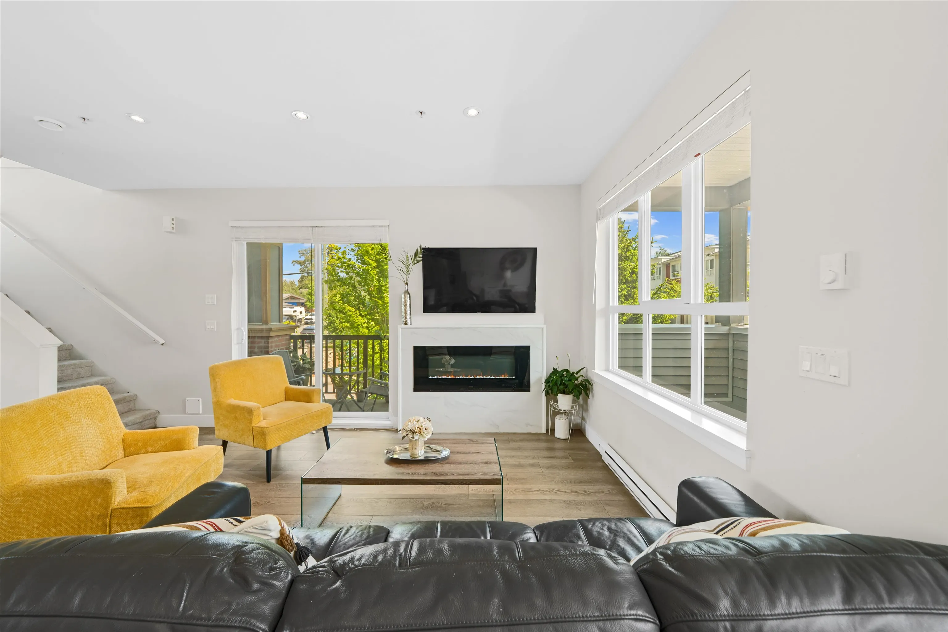 24086 104 Avenue #1