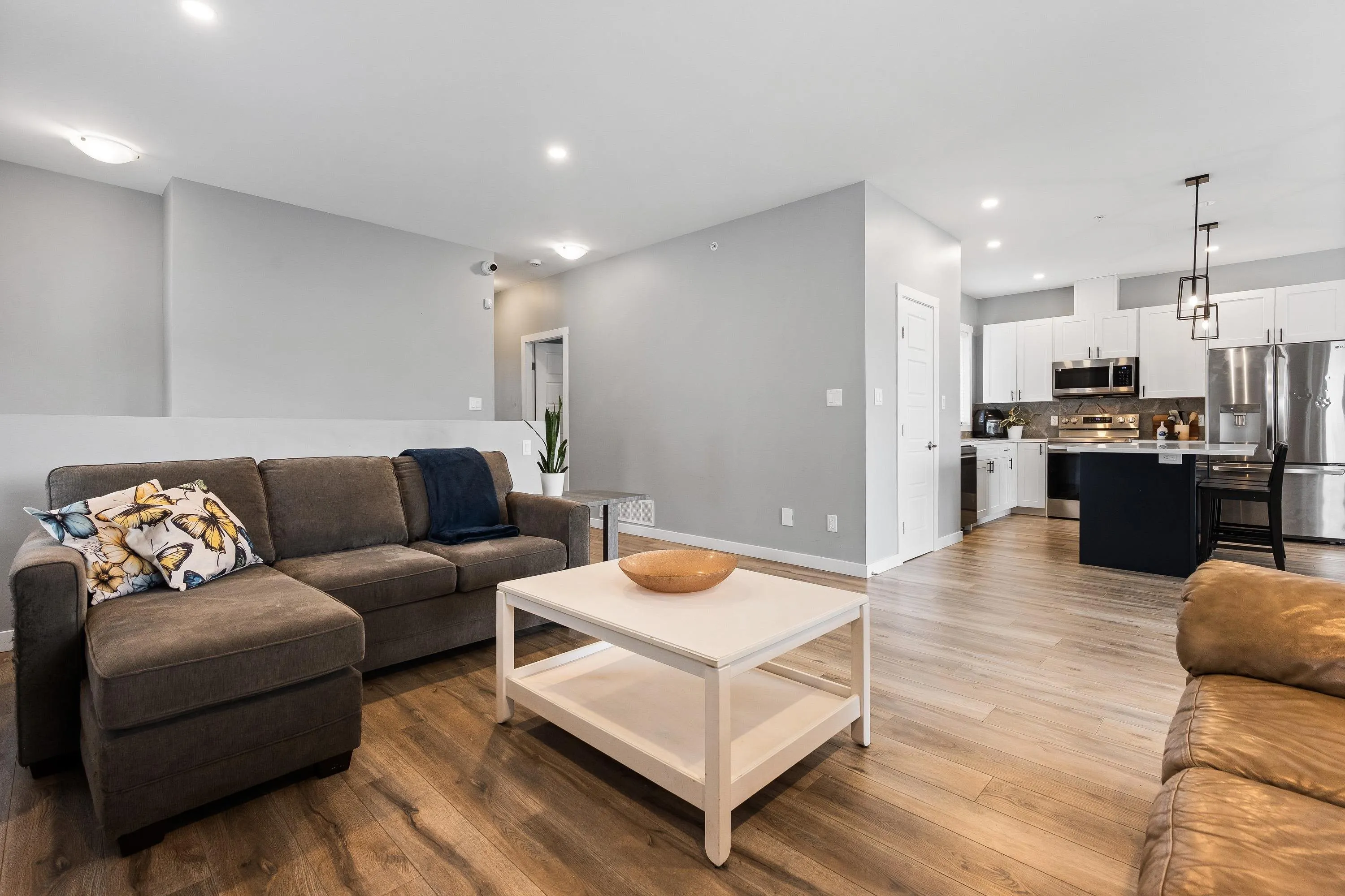 9279 Carleton Street #B