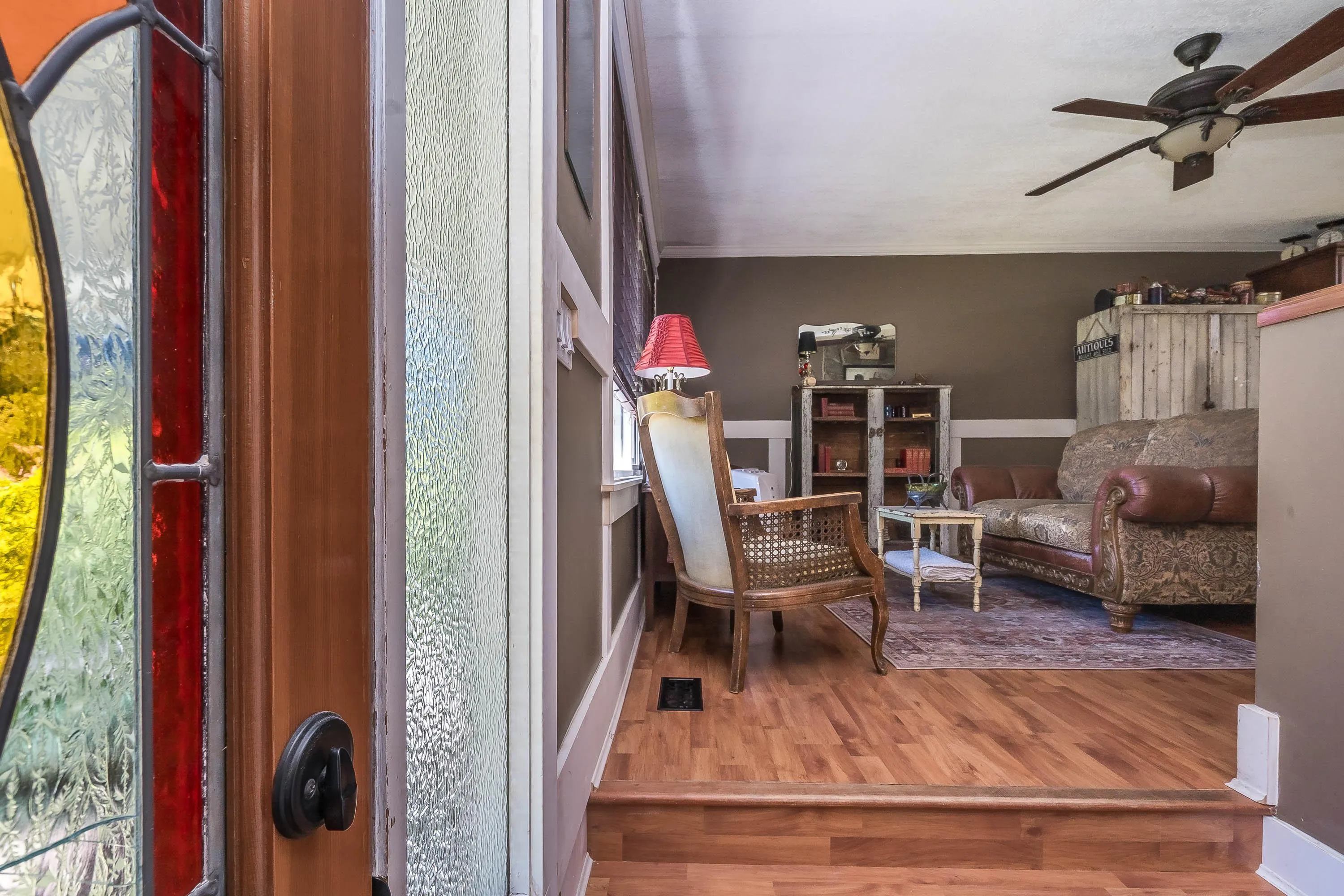 34257 Woodbine Crescent