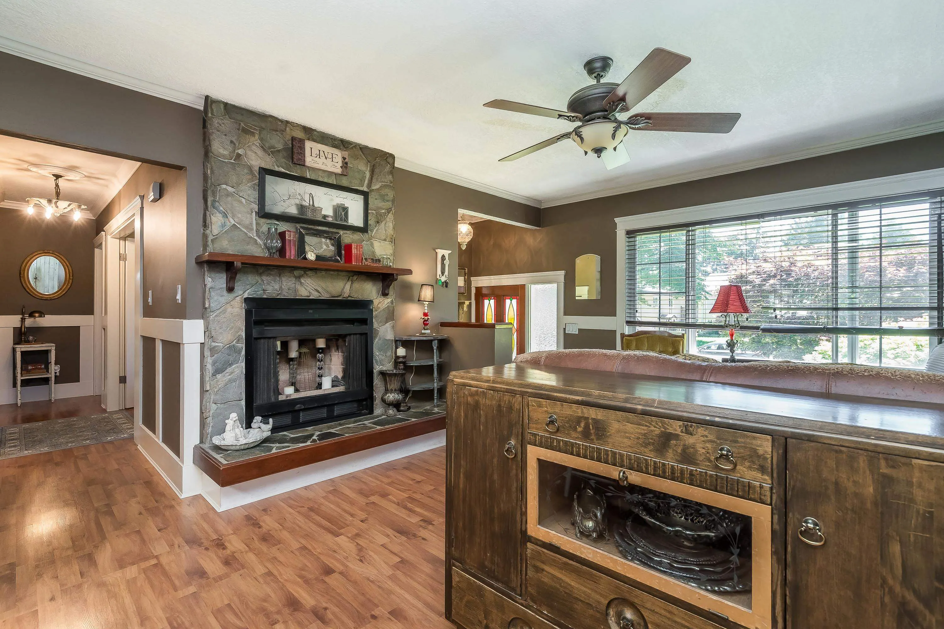 34257 Woodbine Crescent