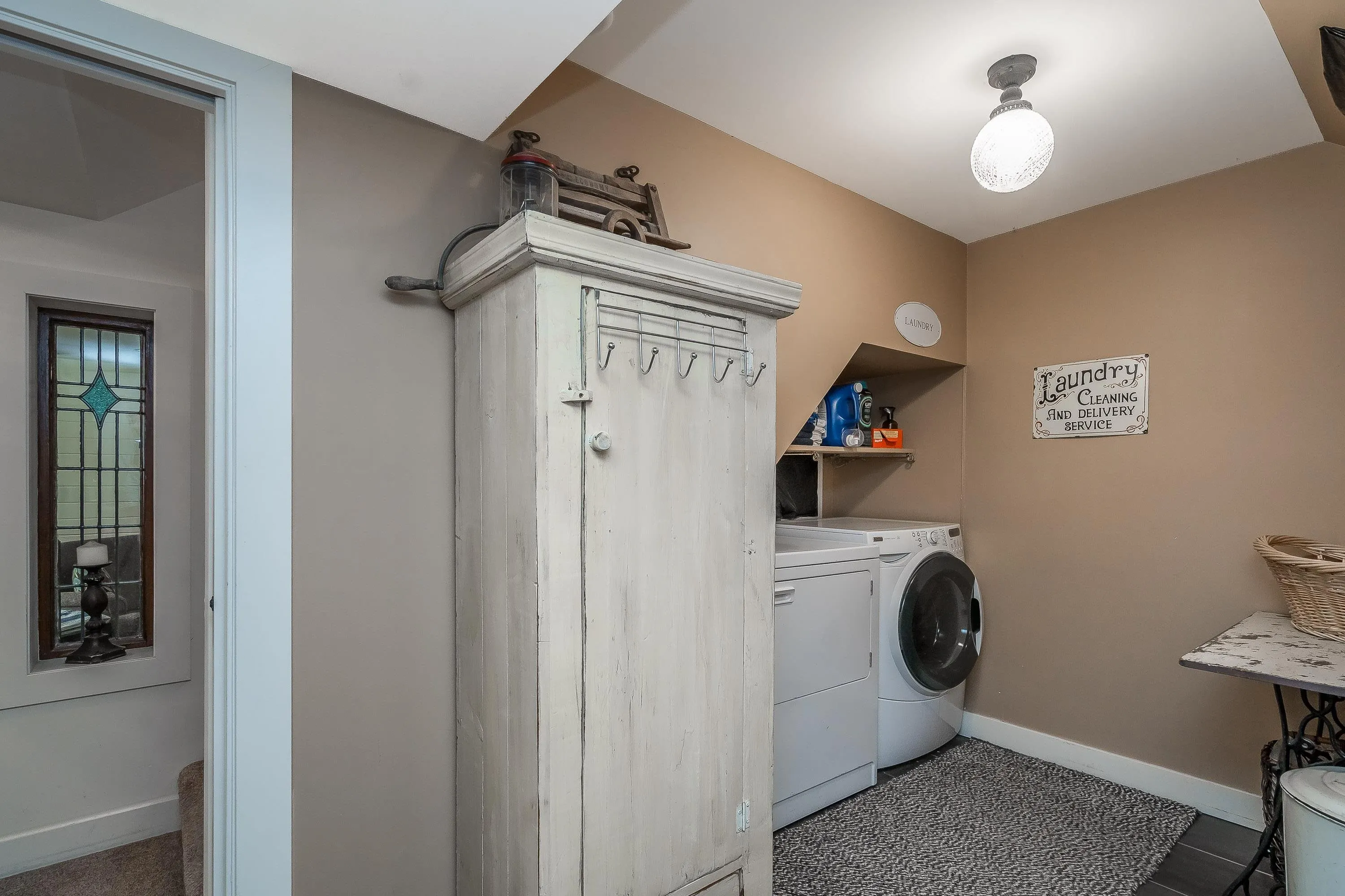 34257 Woodbine Crescent