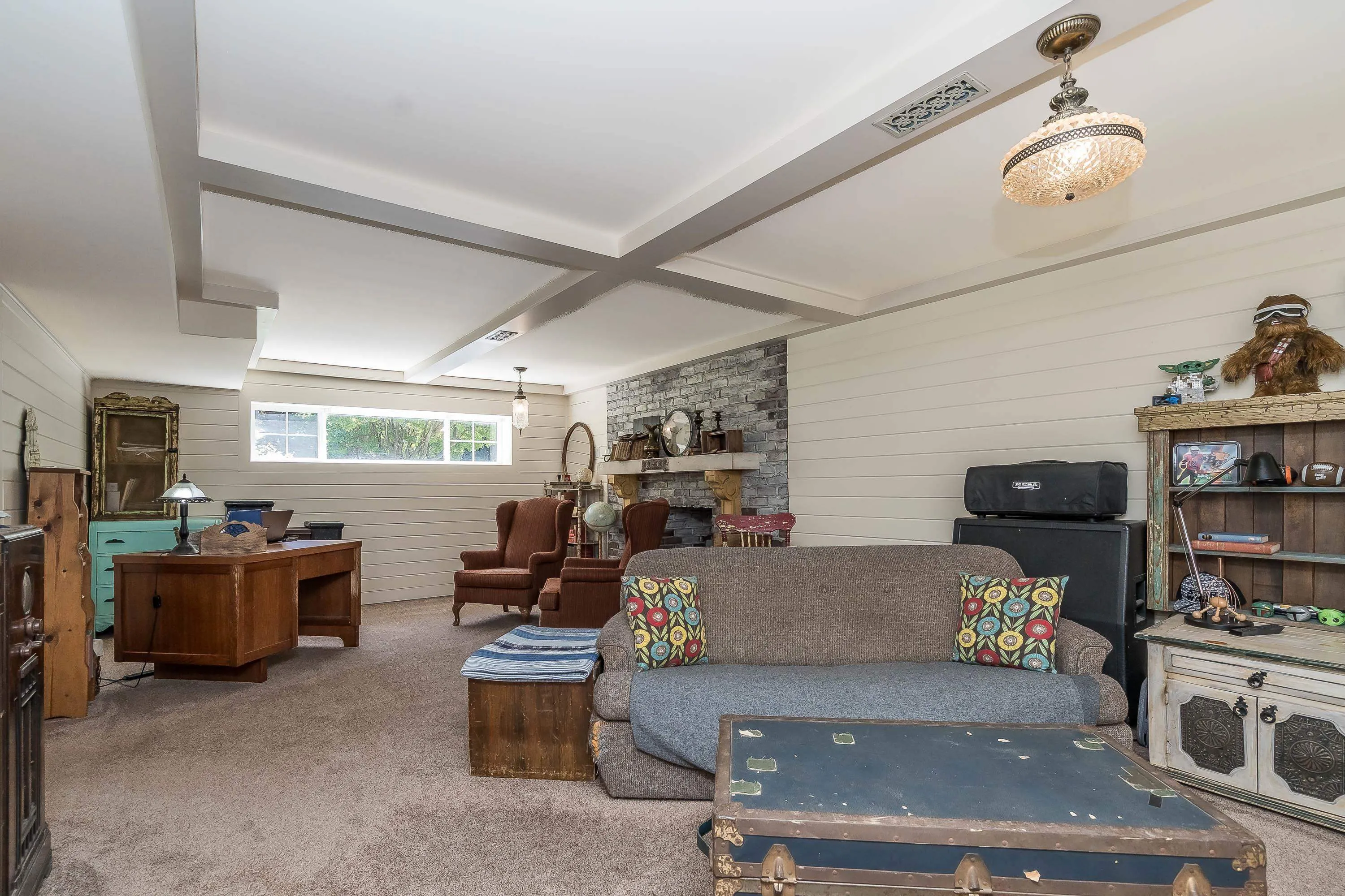 34257 Woodbine Crescent