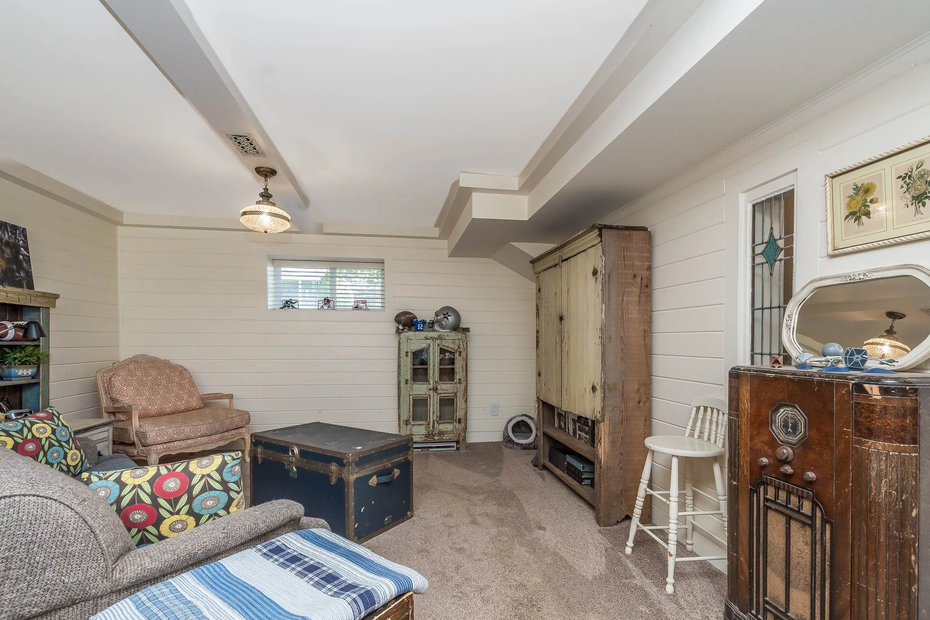 34257 Woodbine Crescent