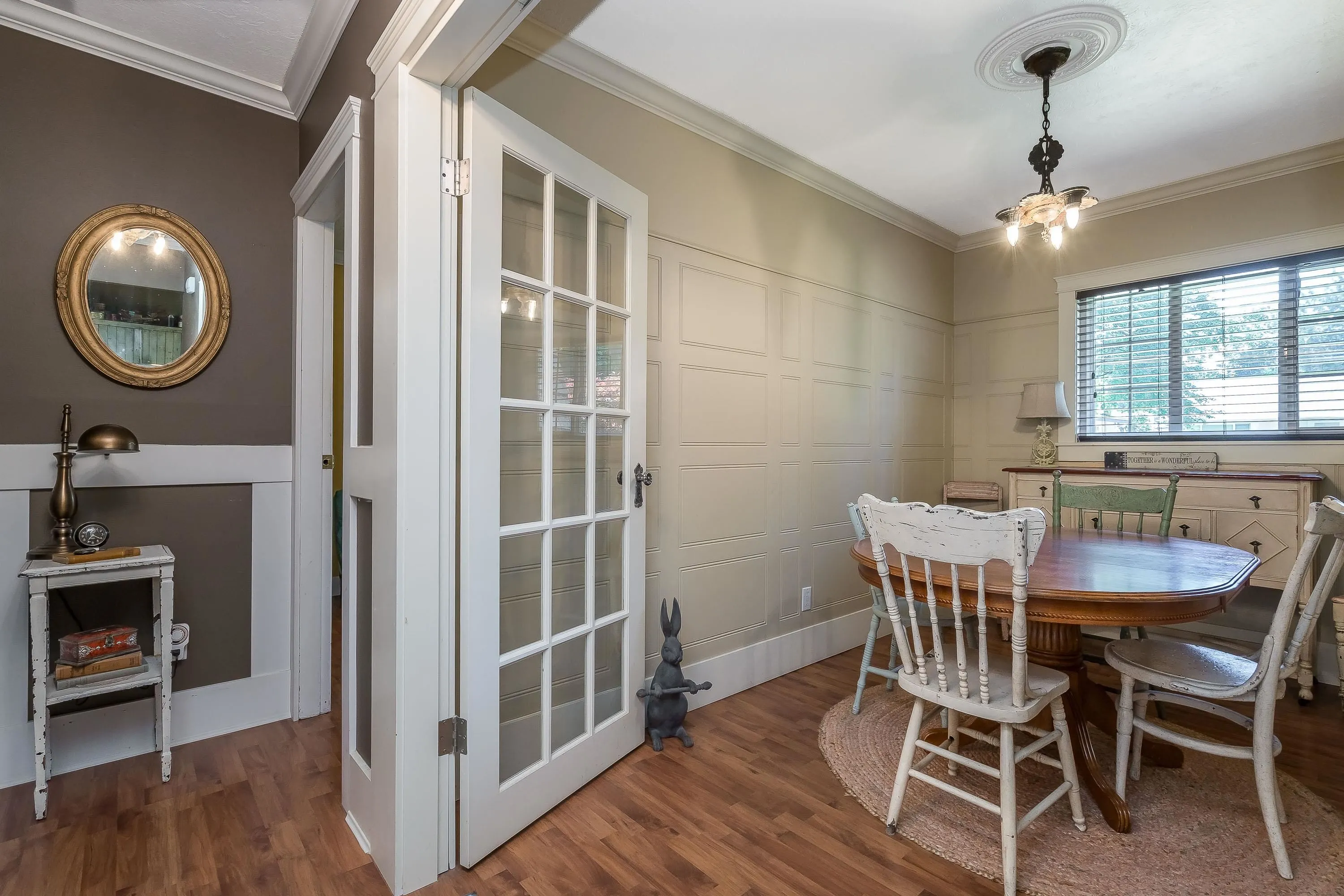 34257 Woodbine Crescent