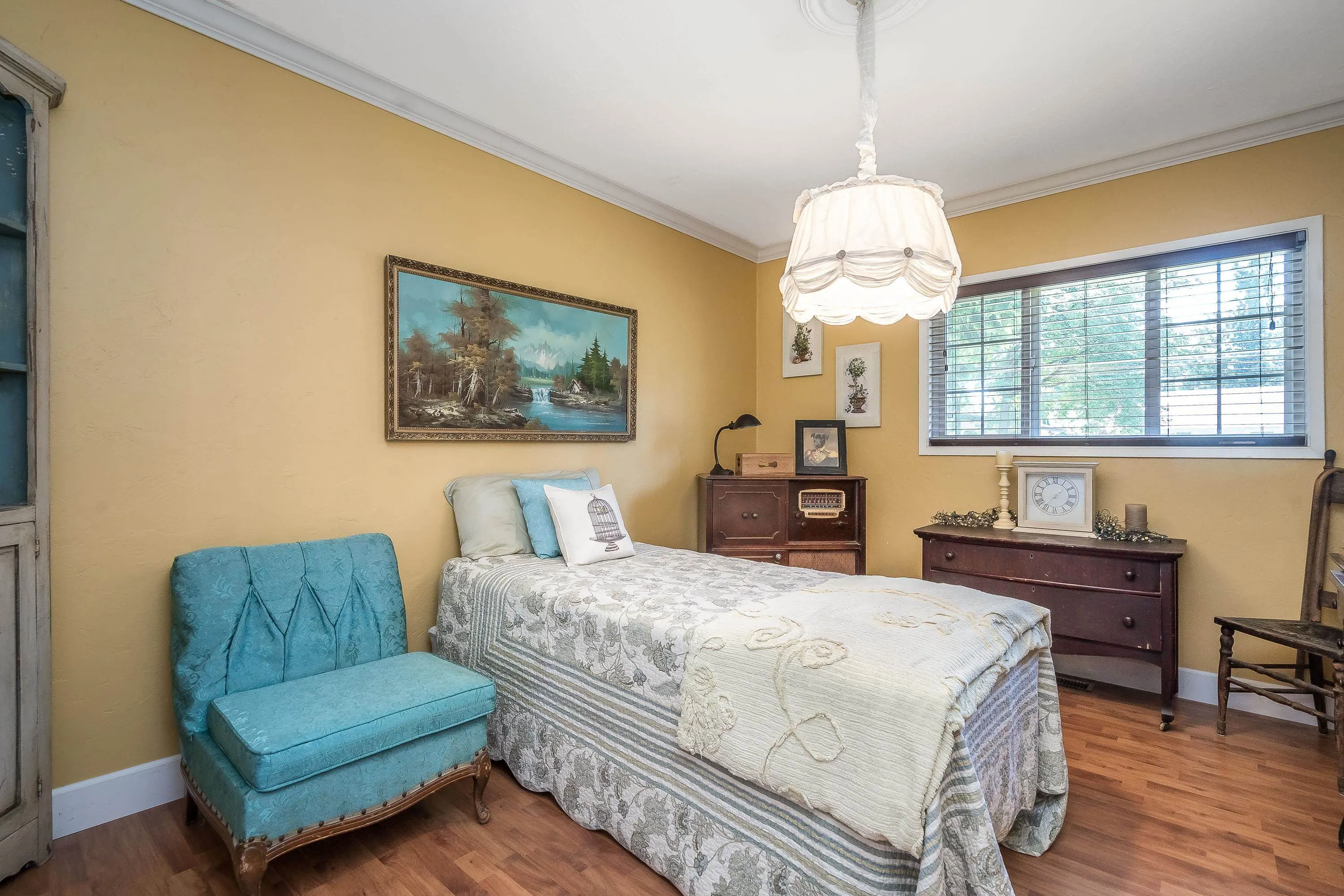 34257 Woodbine Crescent