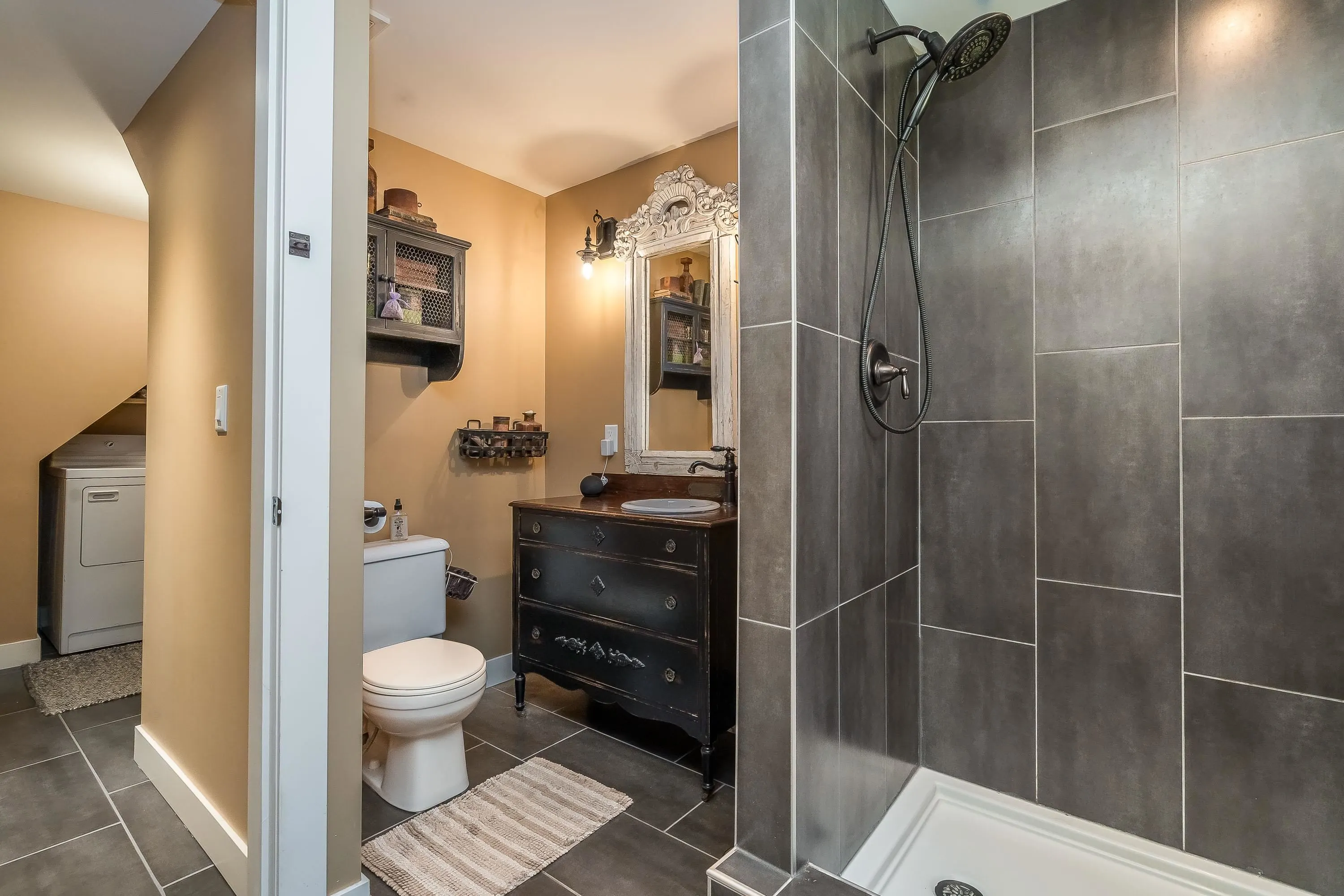 34257 Woodbine Crescent