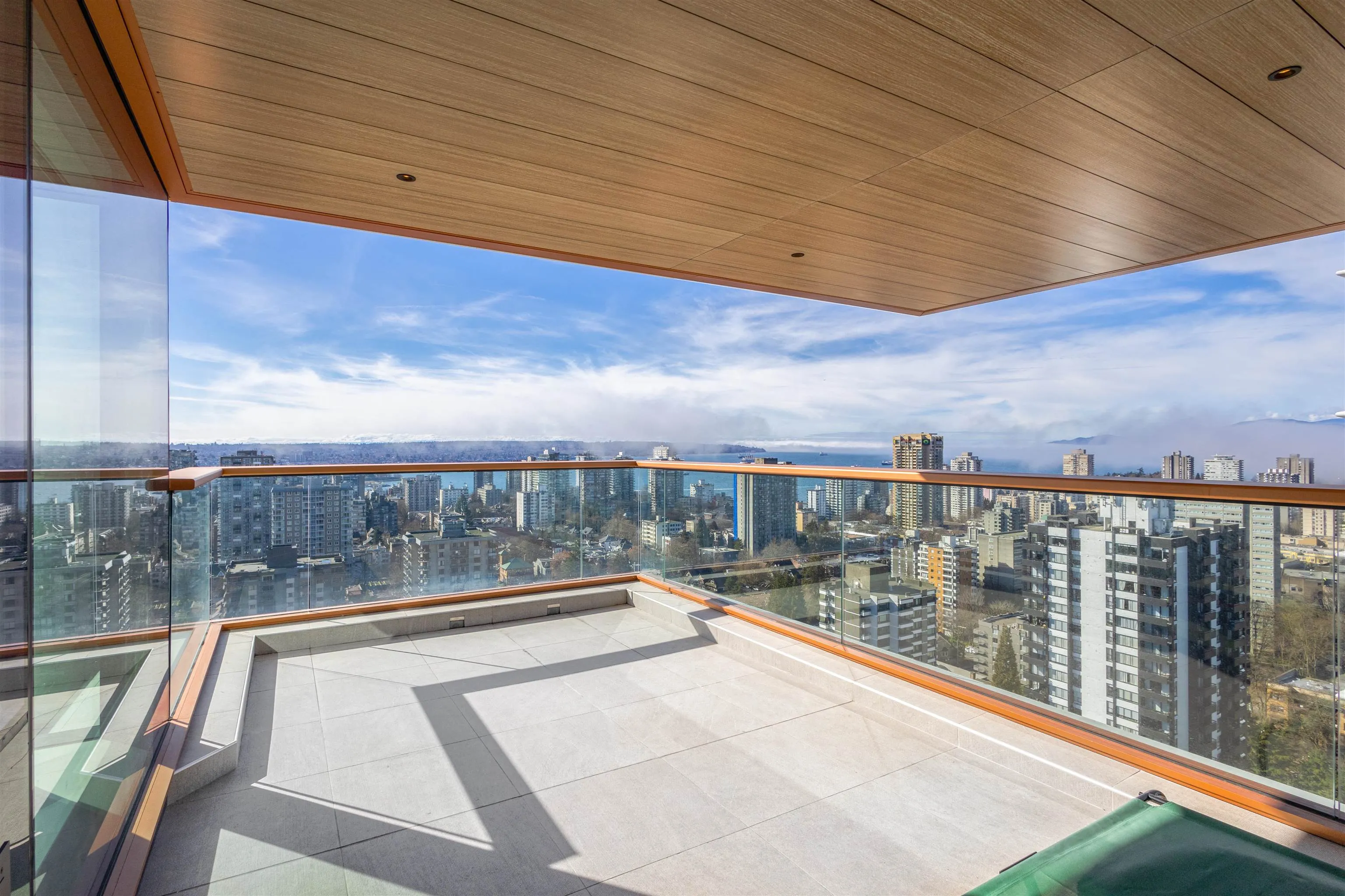 1408 Robson St #2601