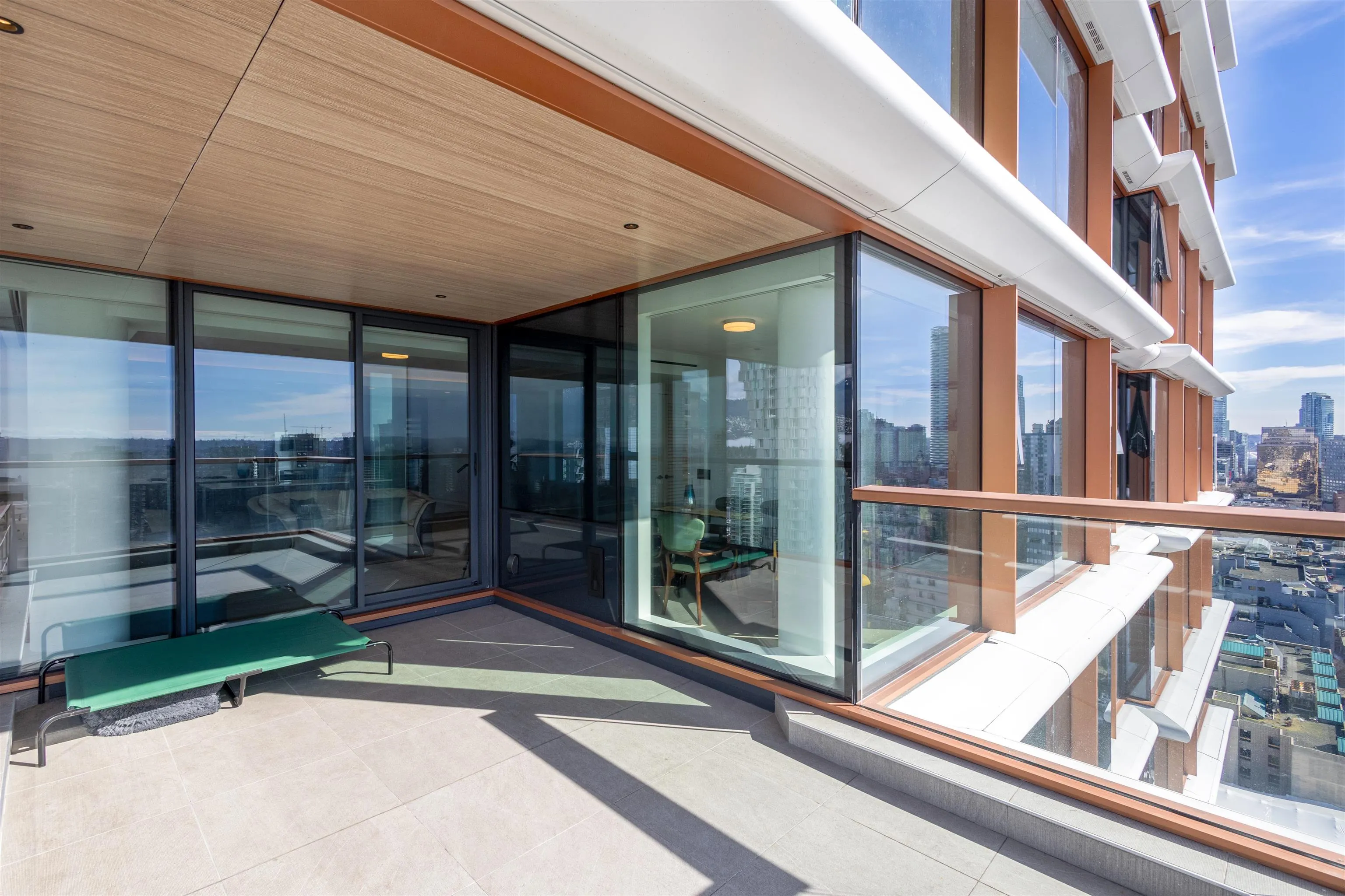 1408 Robson St #2601