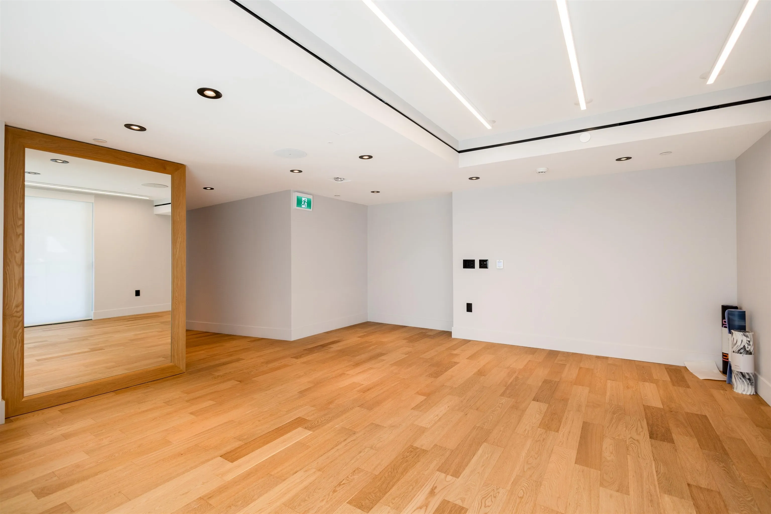 1408 Robson St #2601