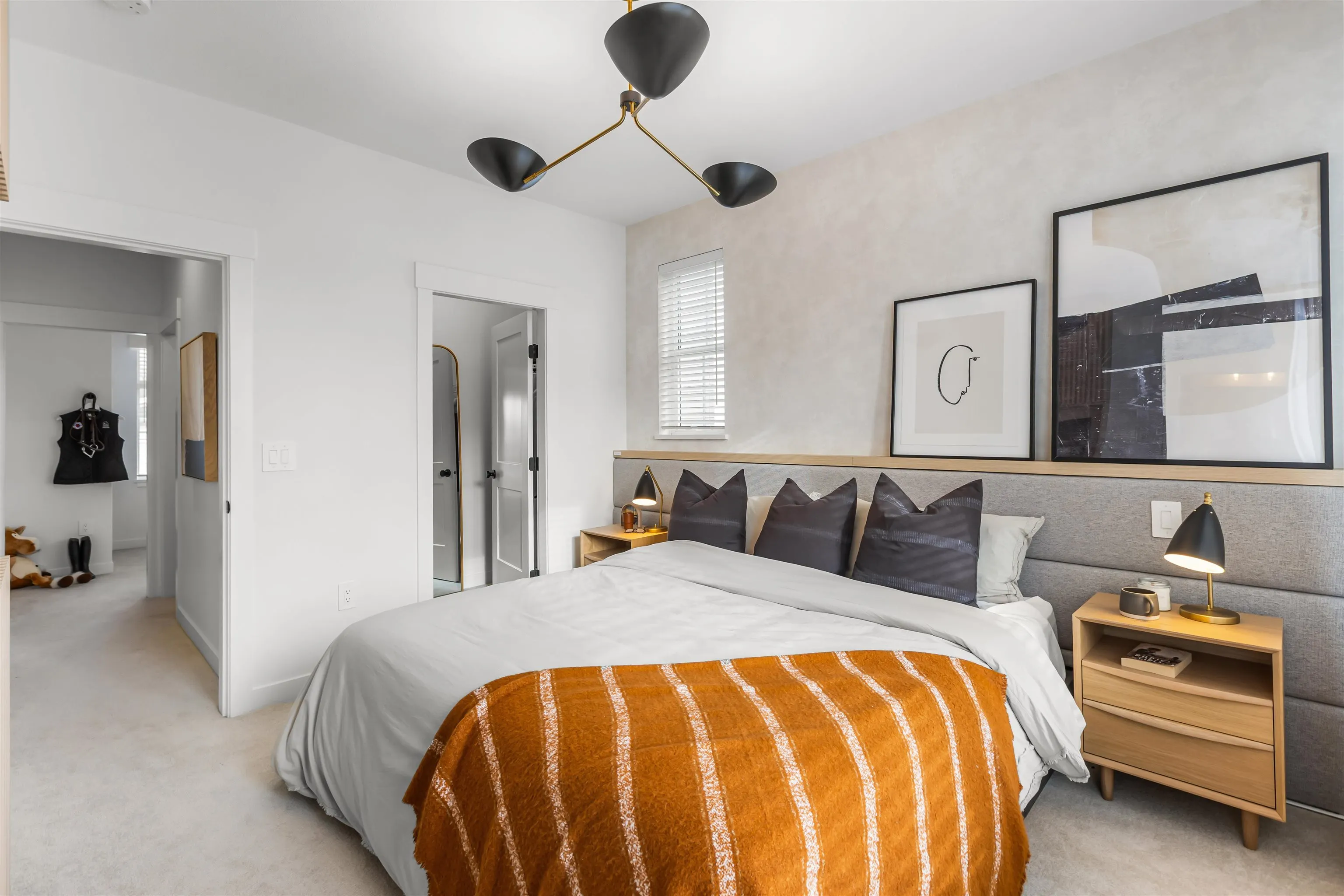 2891 Montrose Avenue #29