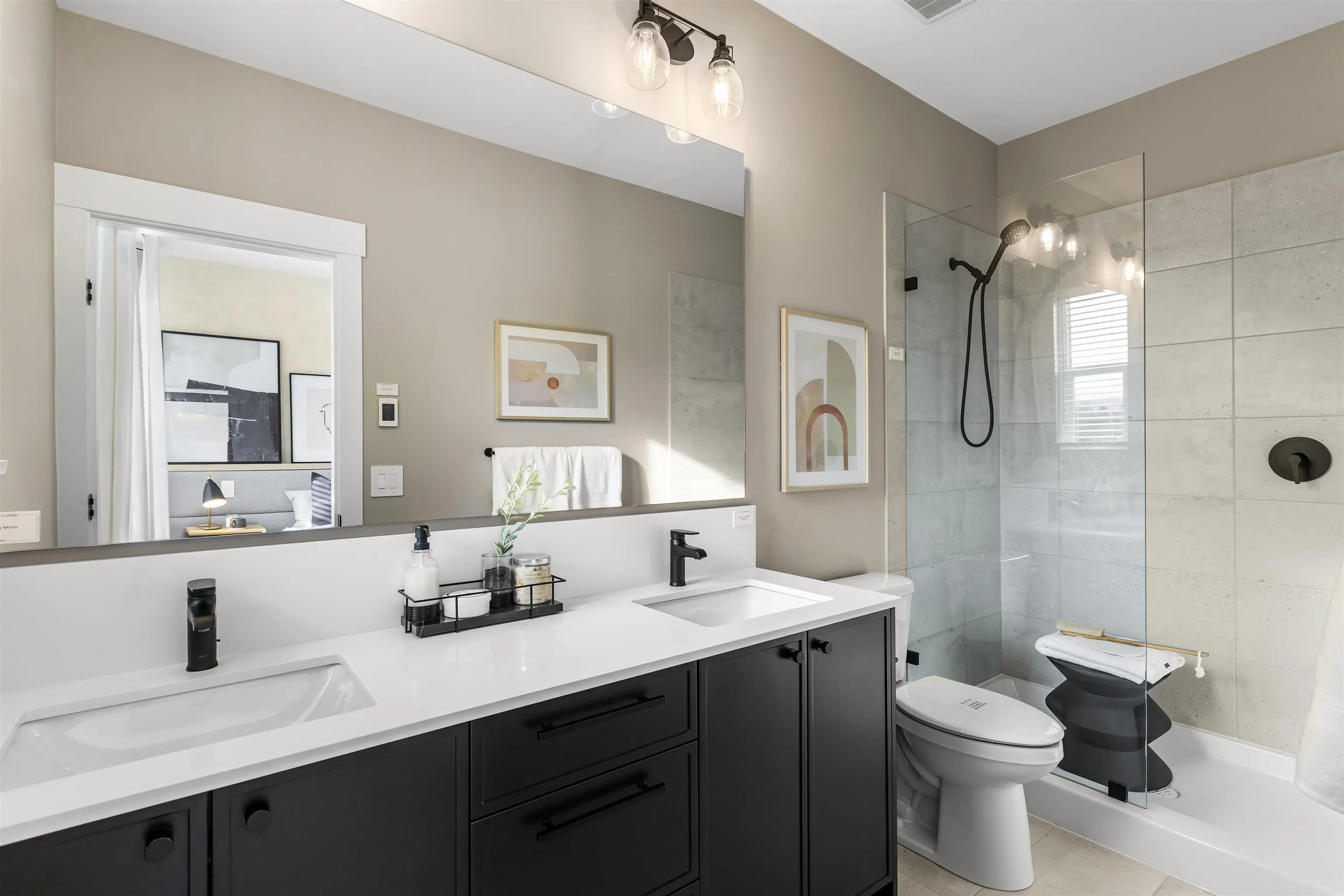 2891 Montrose Avenue #29