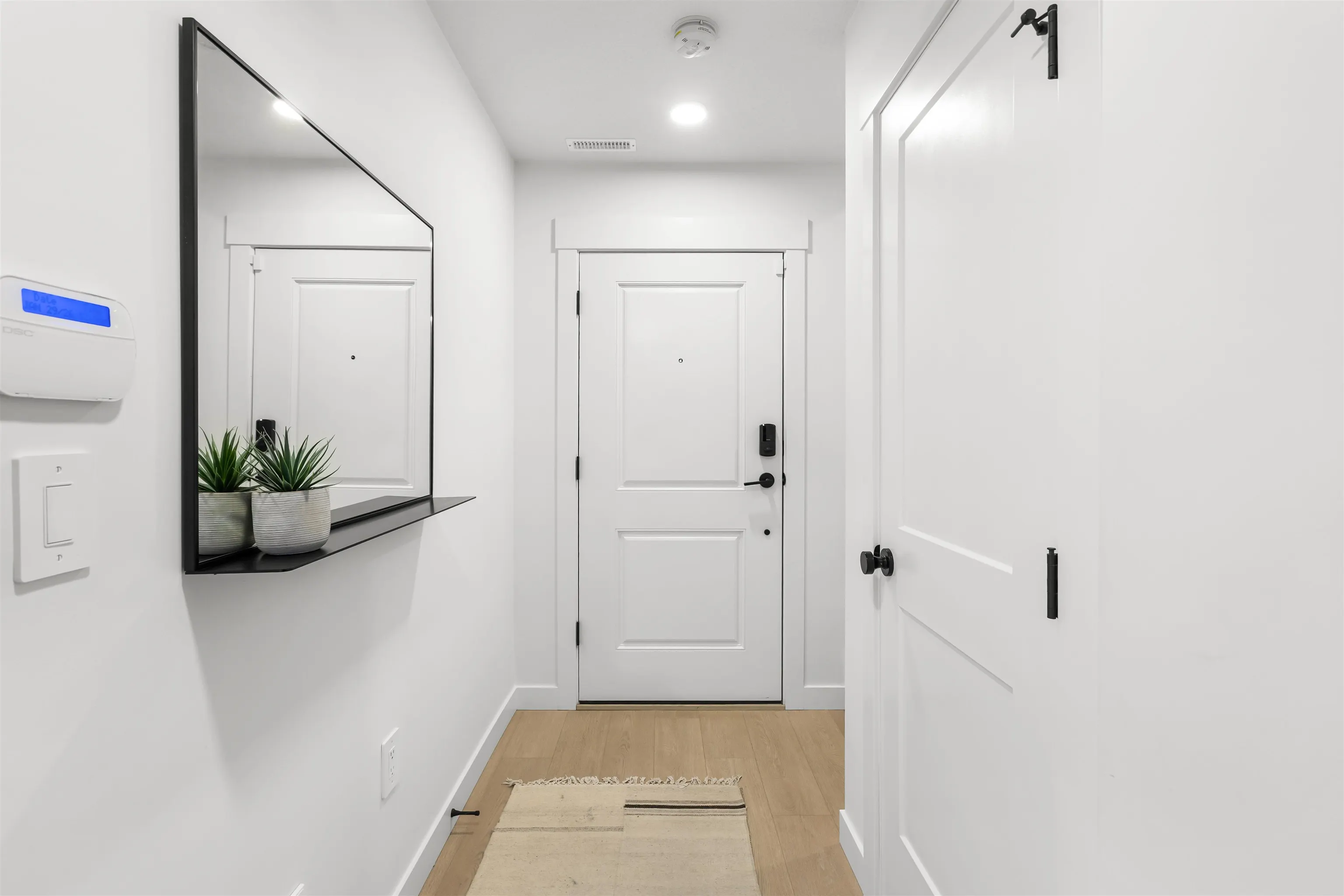 2891 Montrose Avenue #29
