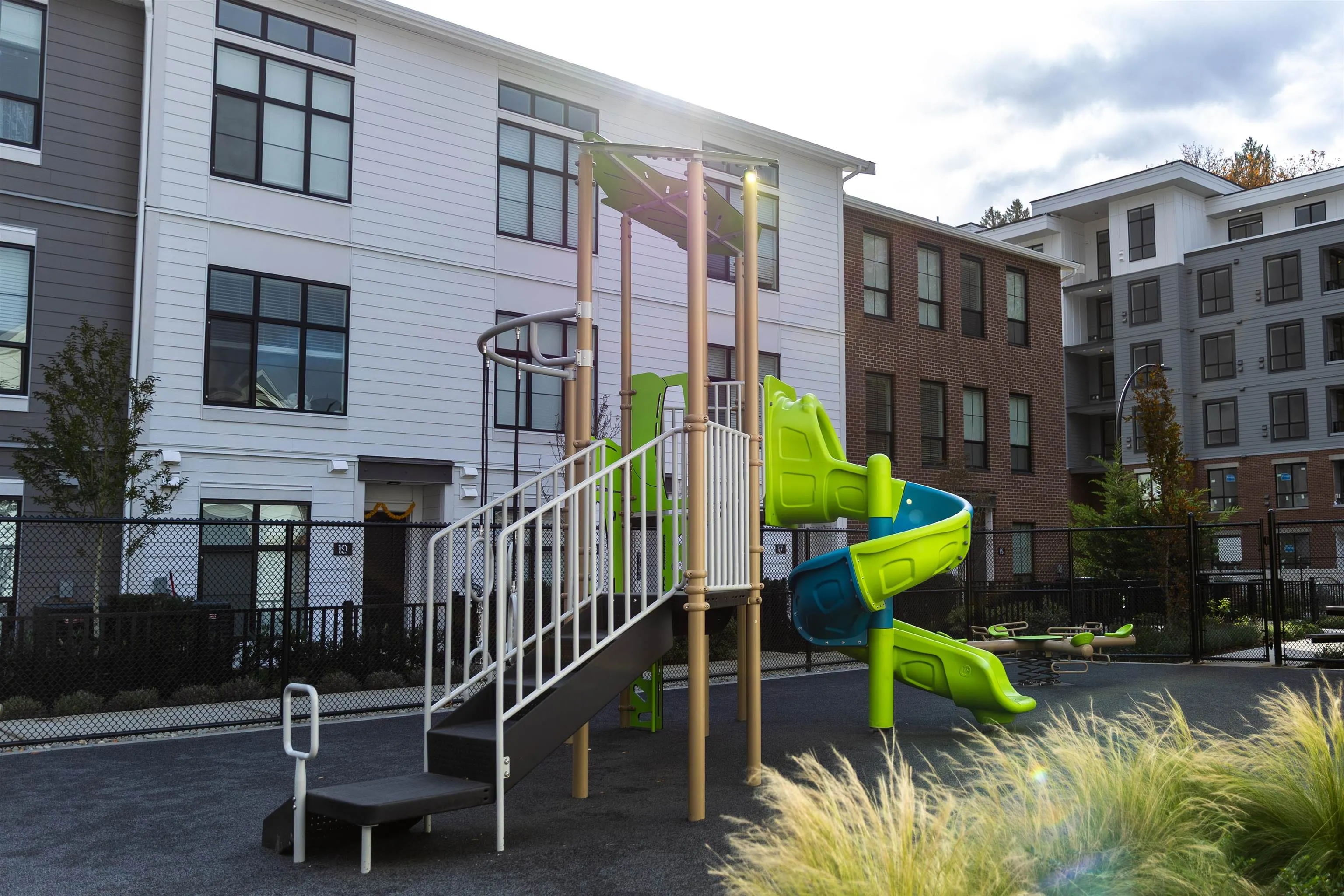 2891 Montrose Avenue #29