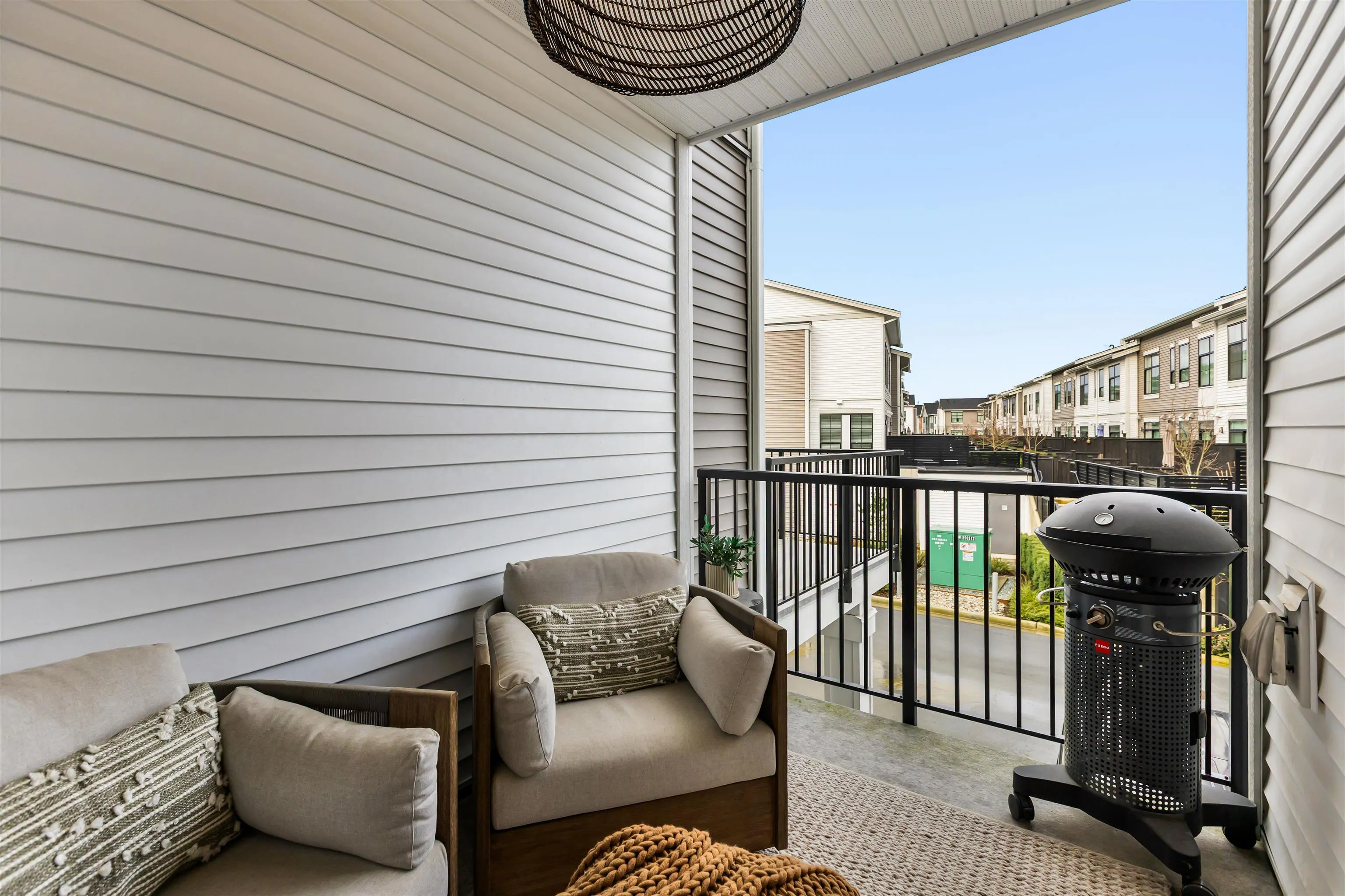 2891 Montrose Avenue #29