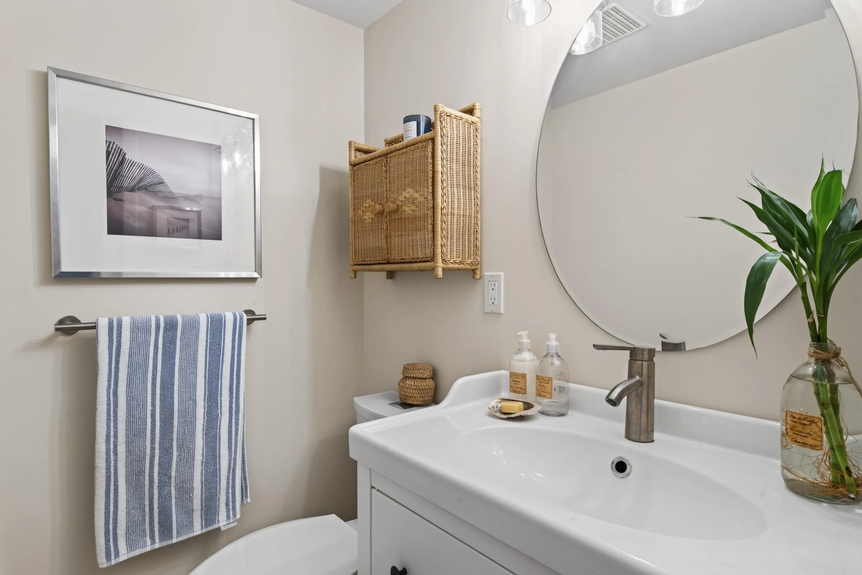 1290 Martin Street #302