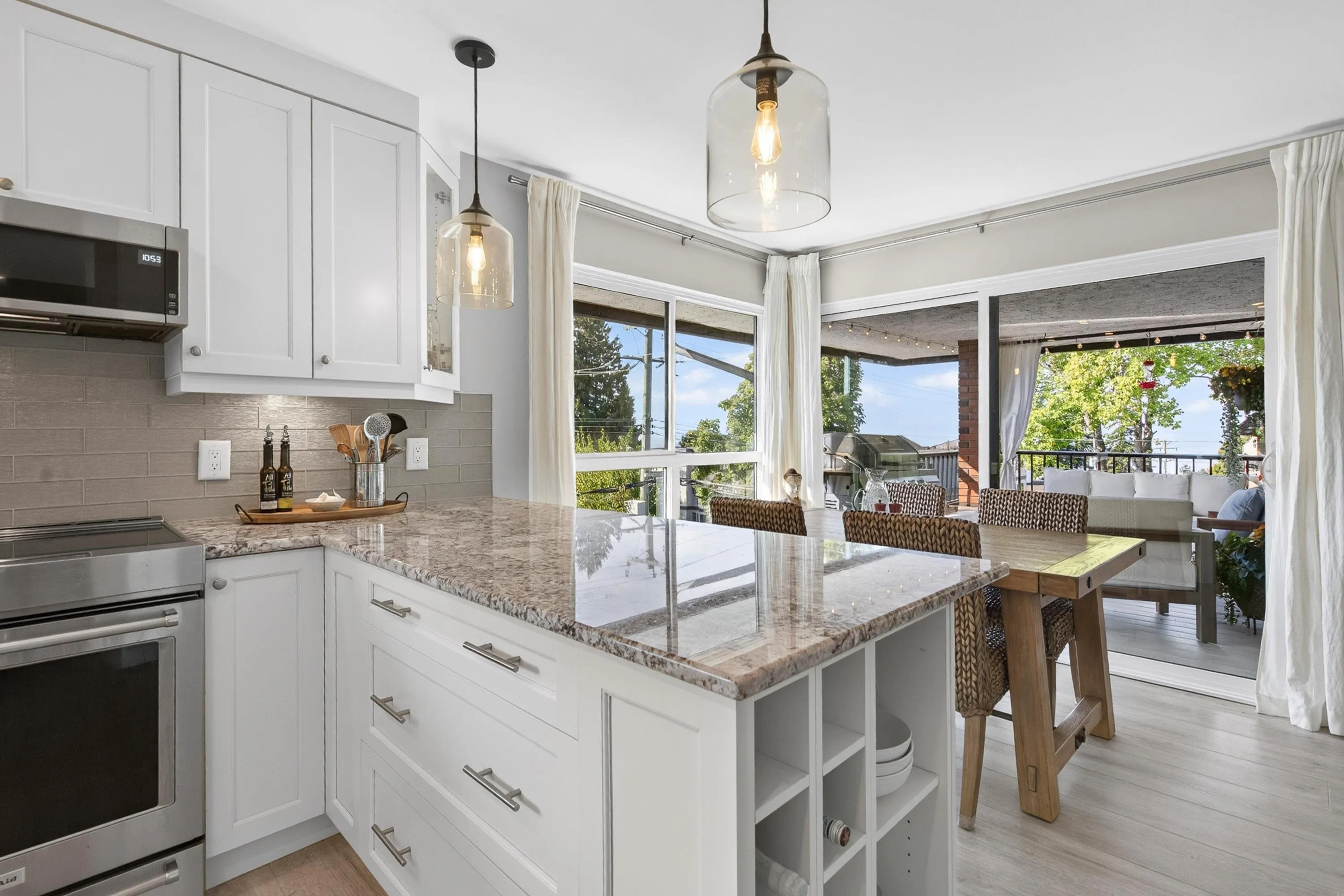 1290 Martin Street #302