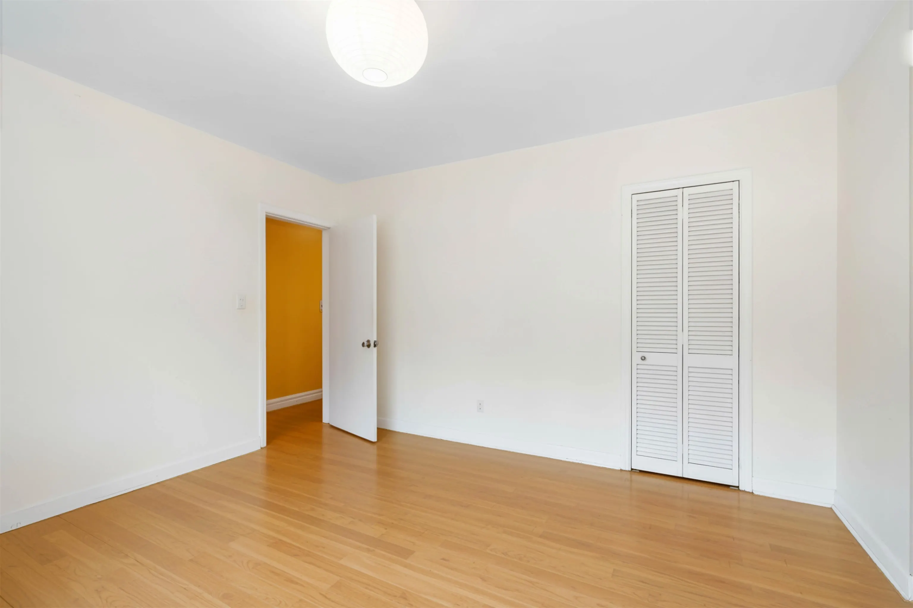 4037 Nithsdale Street