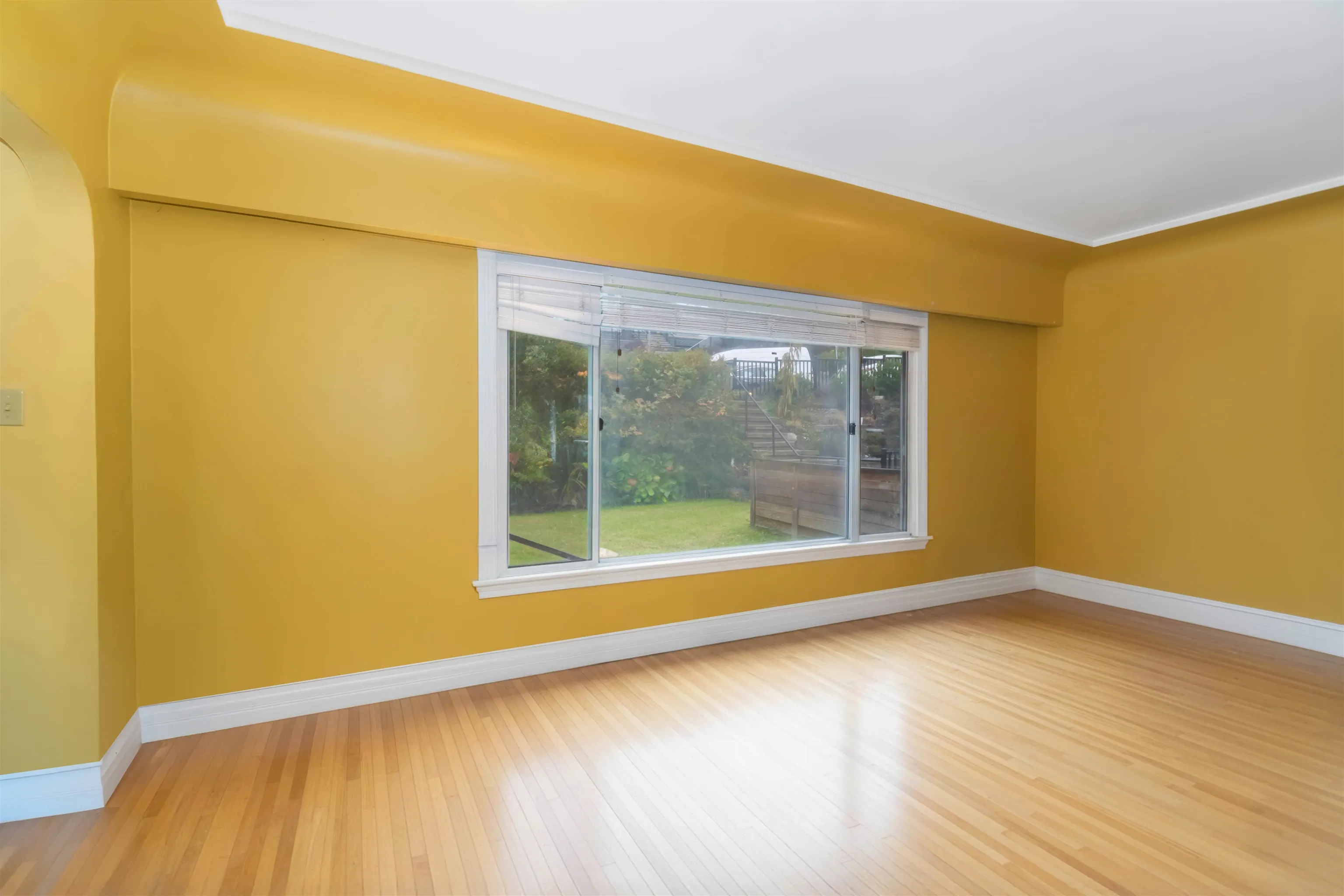 4037 Nithsdale Street