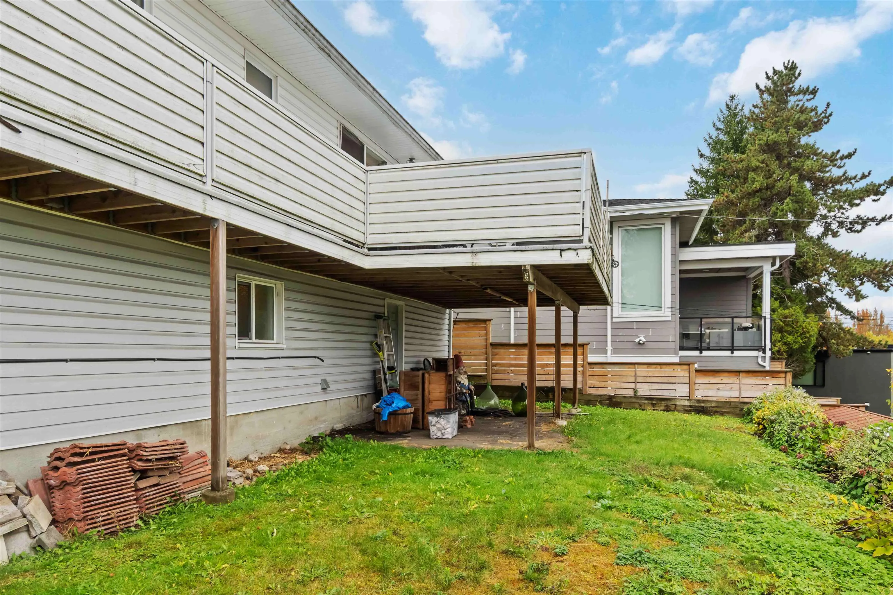 4037 Nithsdale Street