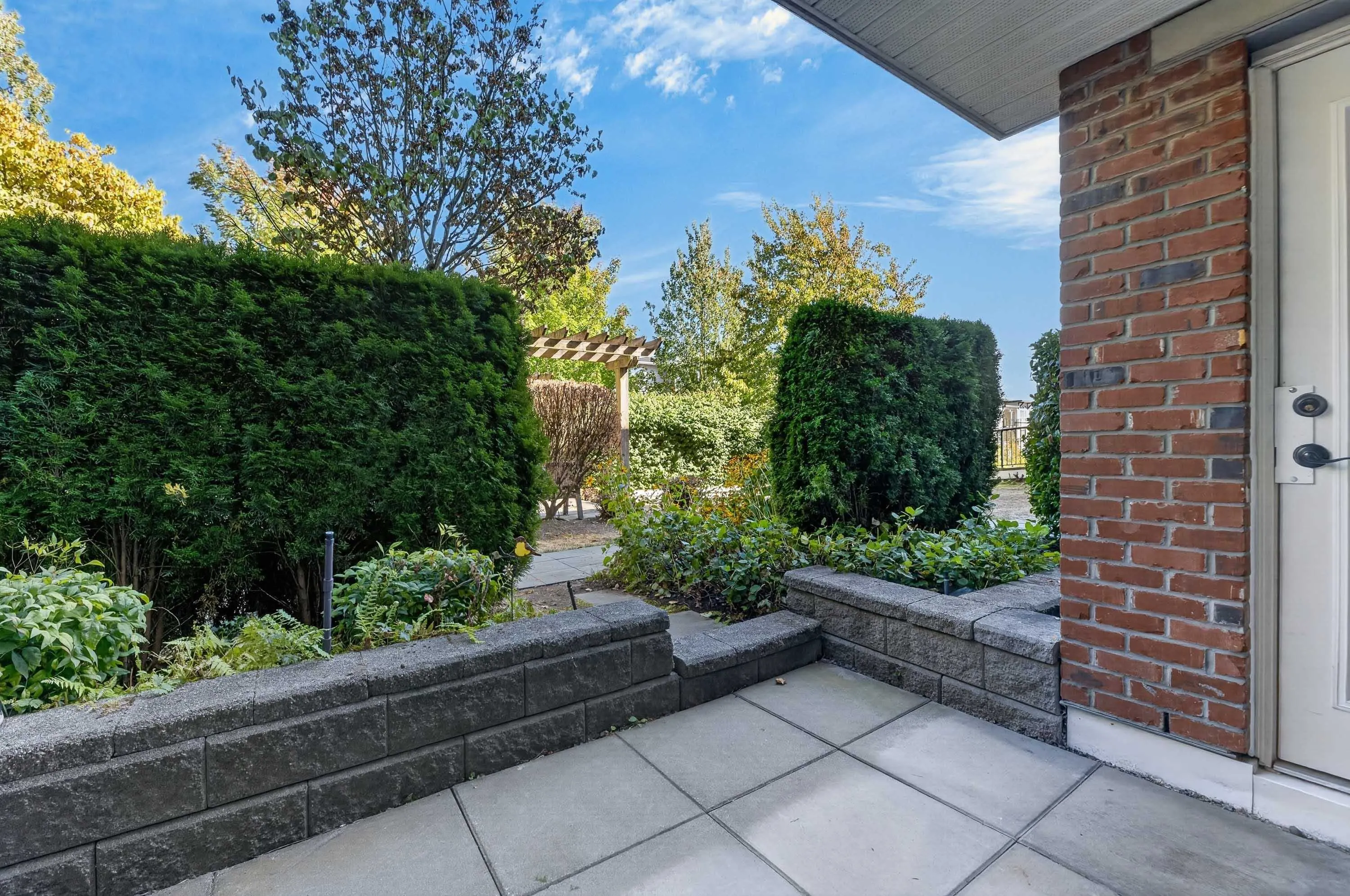 19530 65 Avenue #107