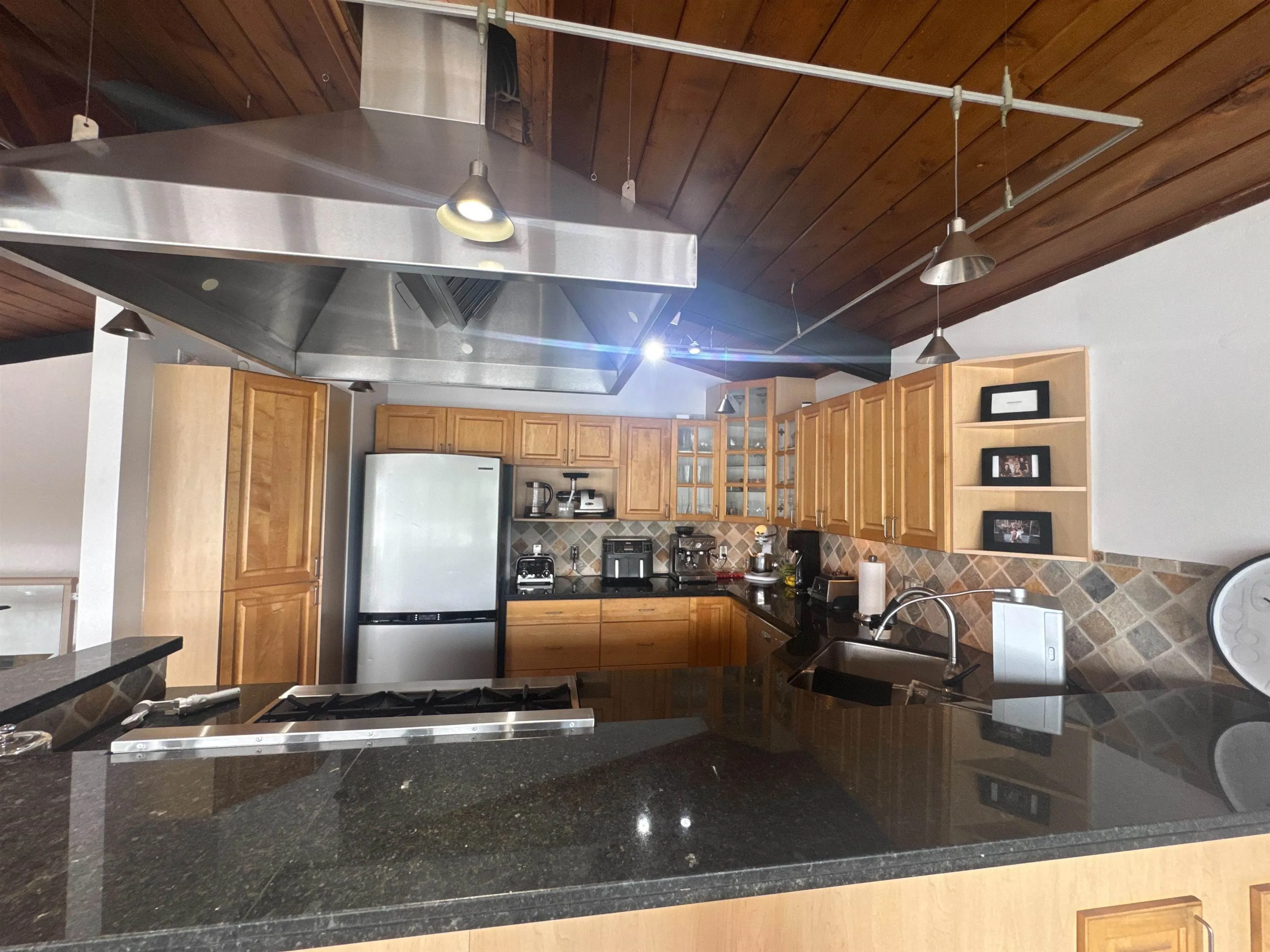 1132 Alderside Road