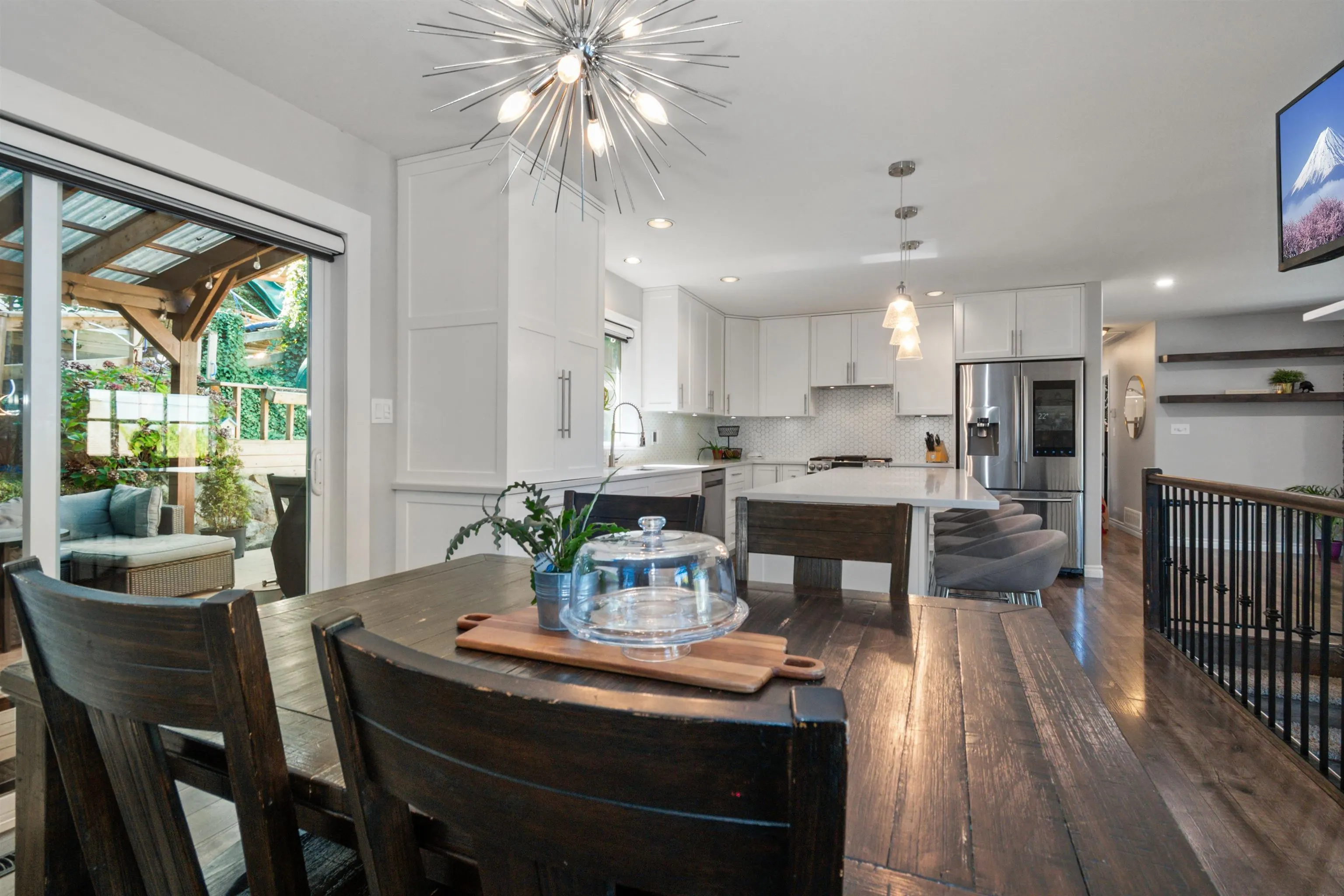 5379 Skyview Crescent