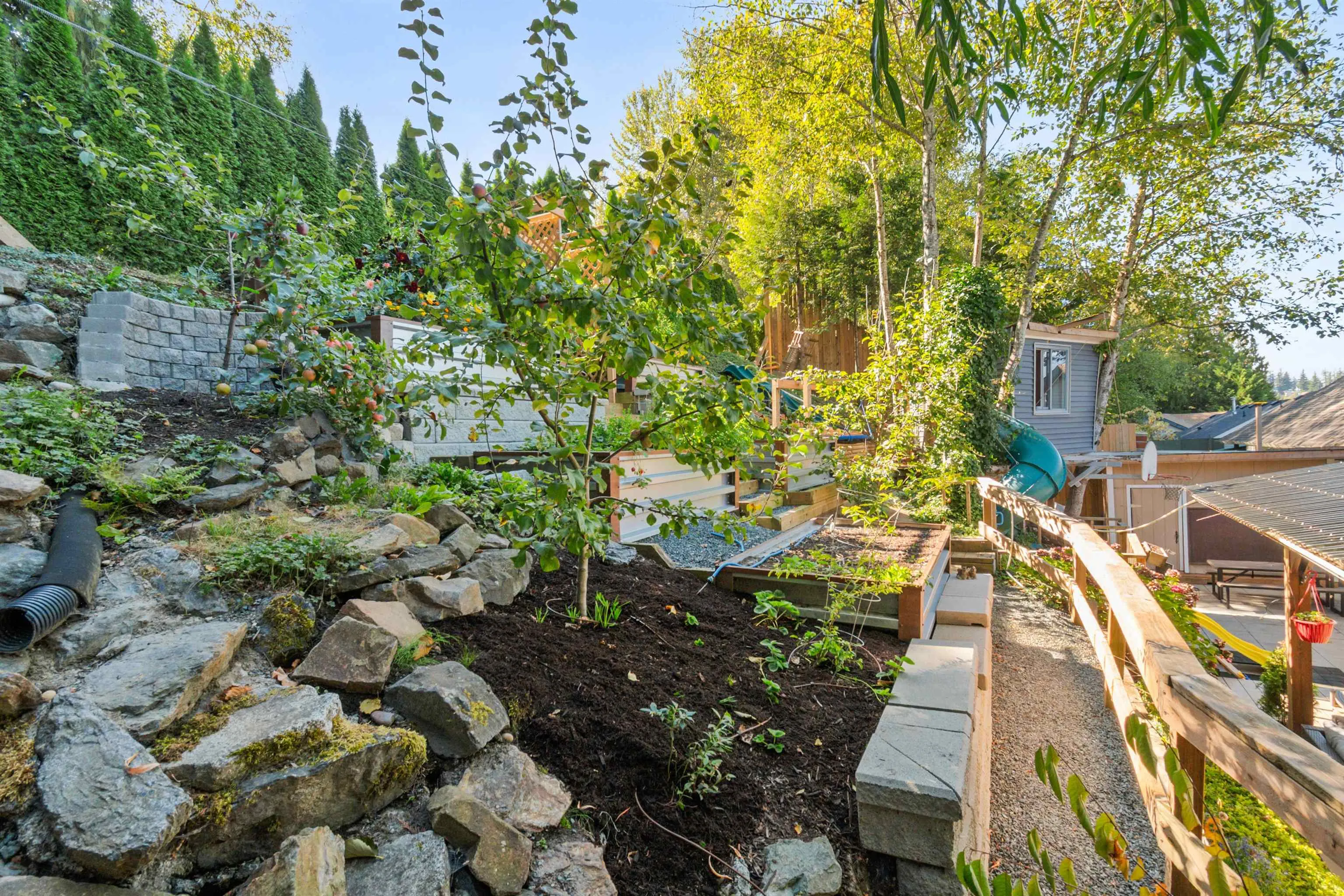 5379 Skyview Crescent