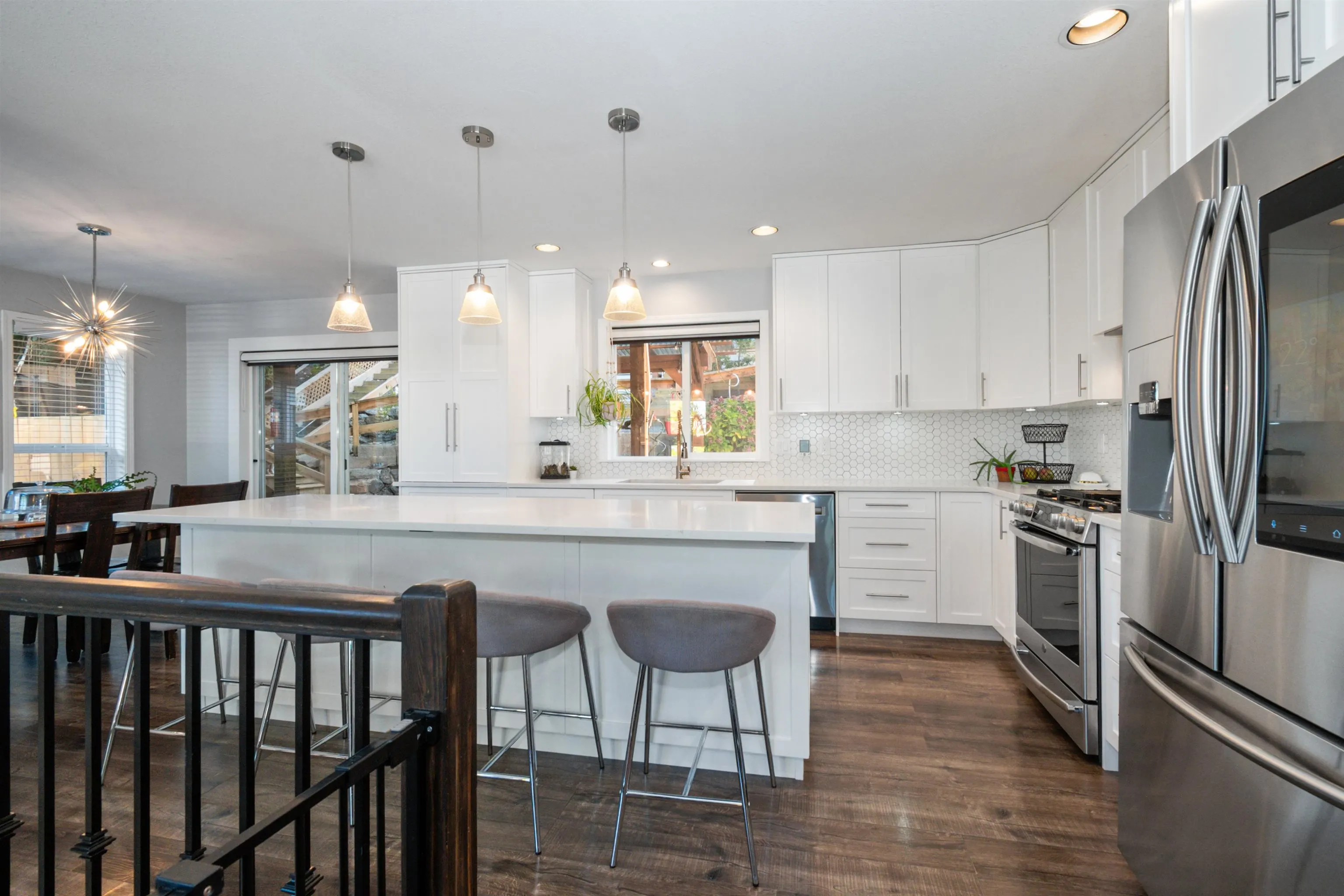 5379 Skyview Crescent