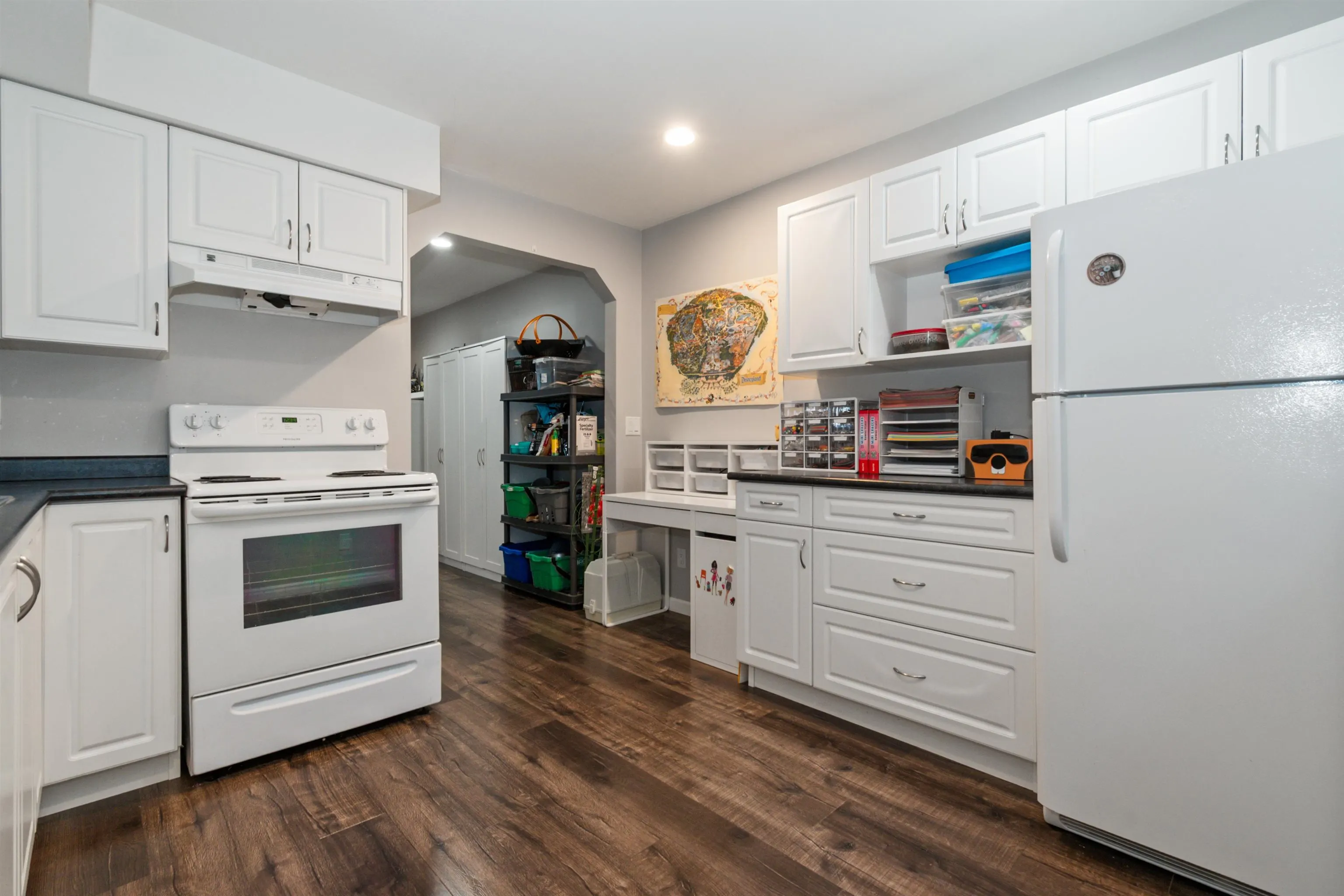 5379 Skyview Crescent