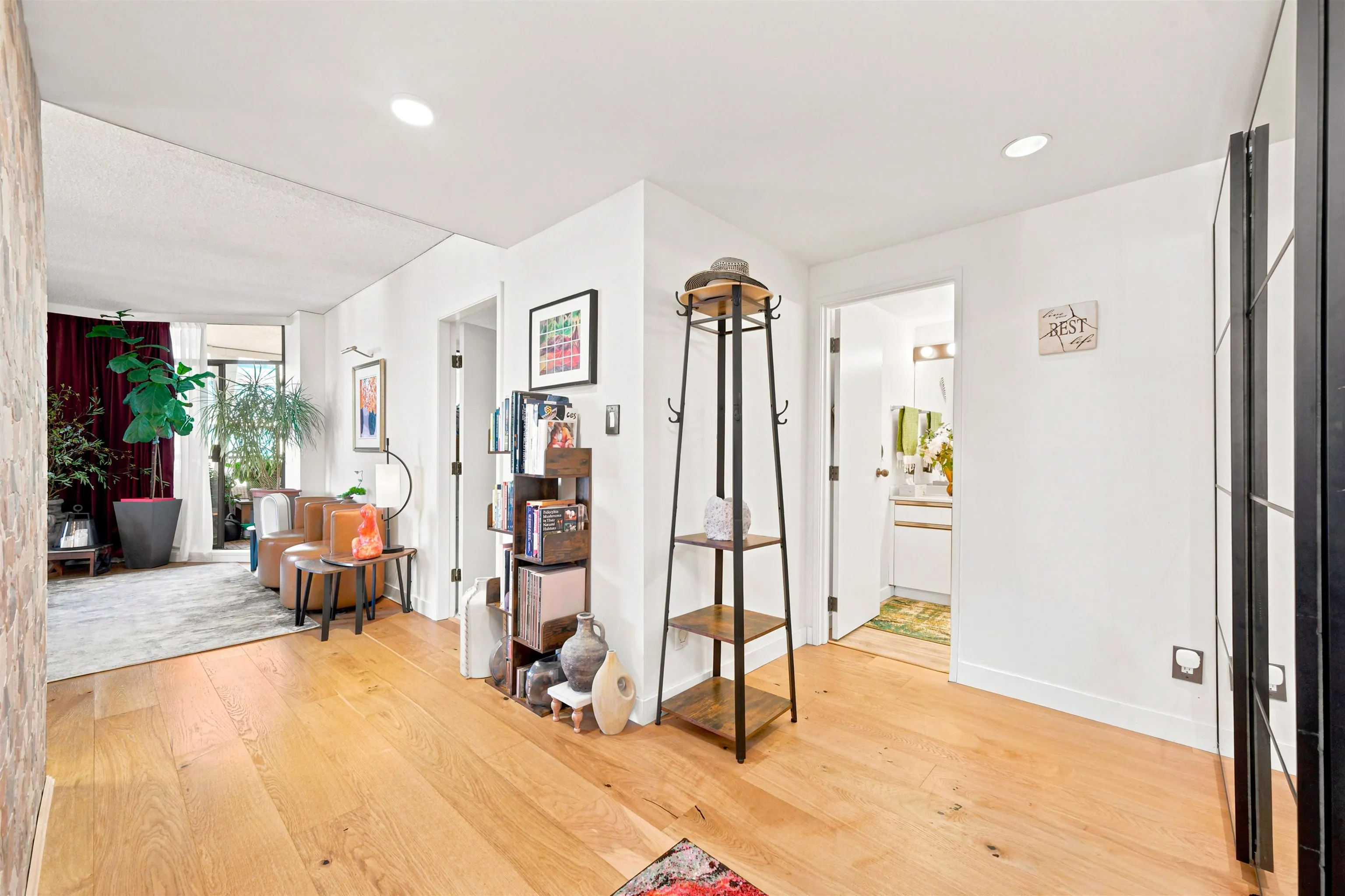 738 Broughton Street #1601