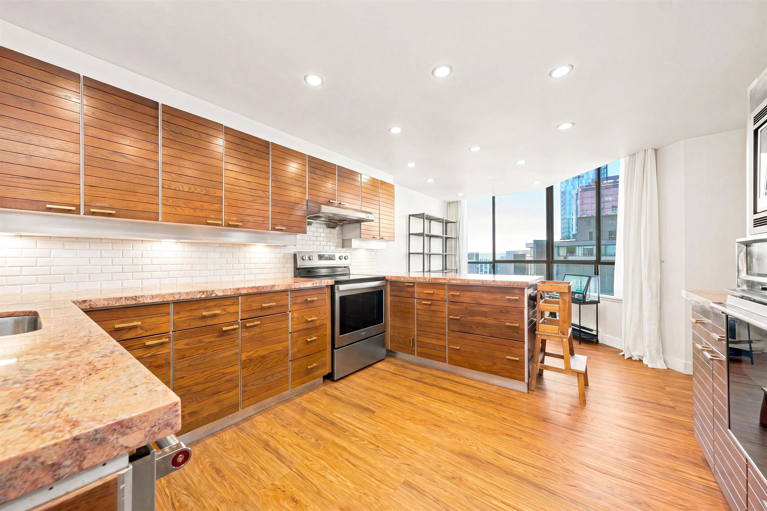 738 Broughton Street #1601
