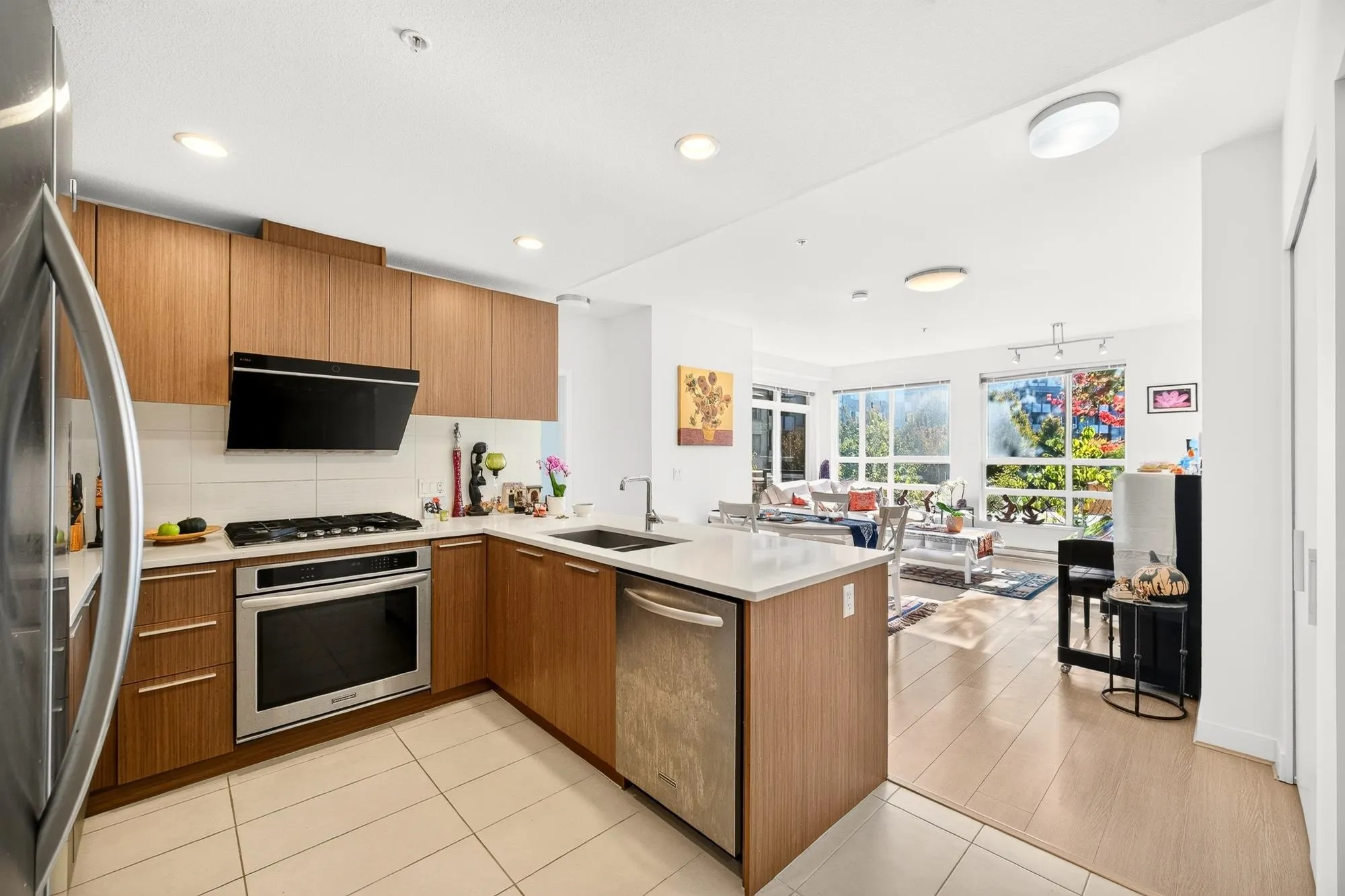 6033 Gray Avenue #218
