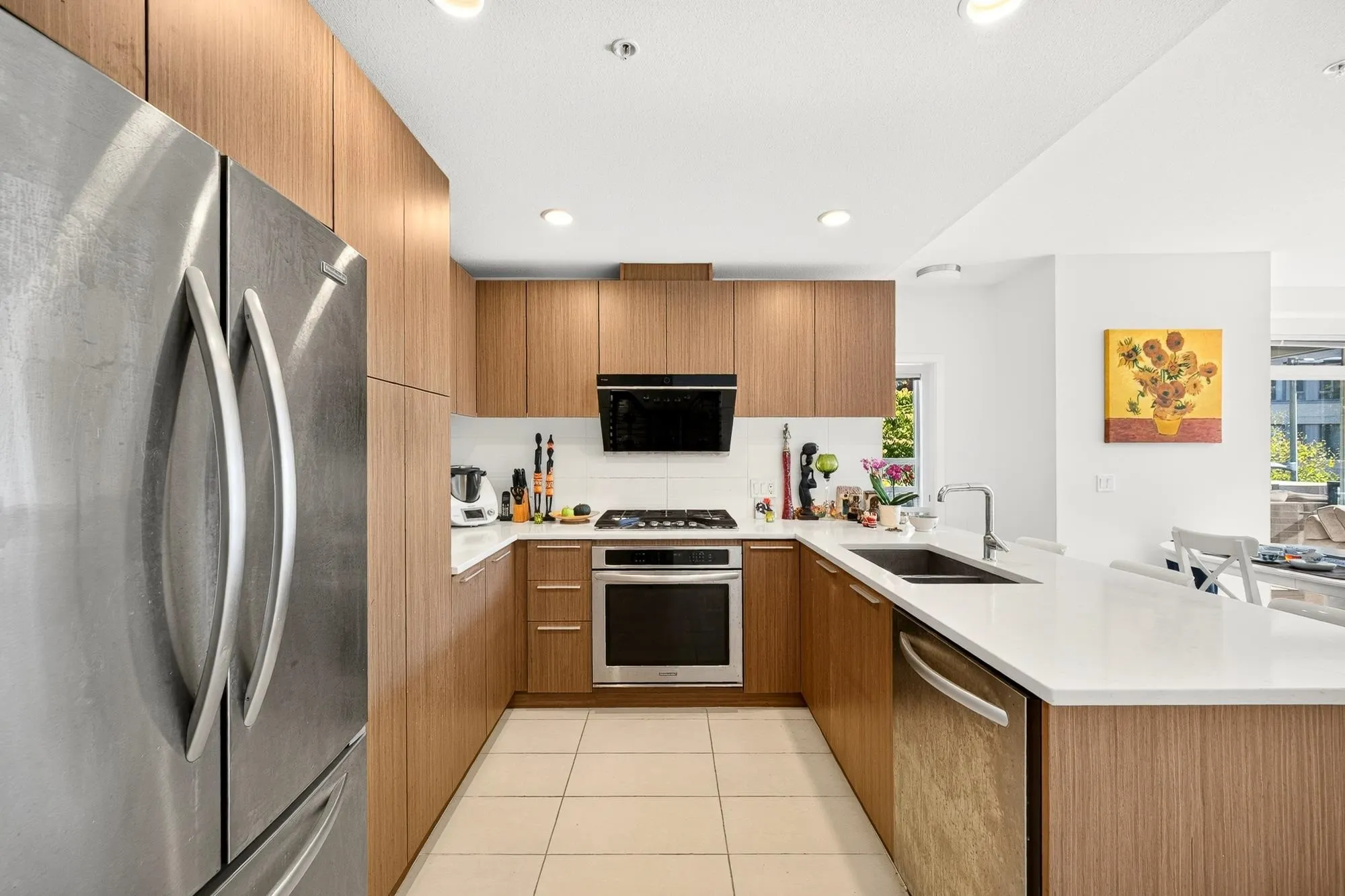 6033 Gray Avenue #218