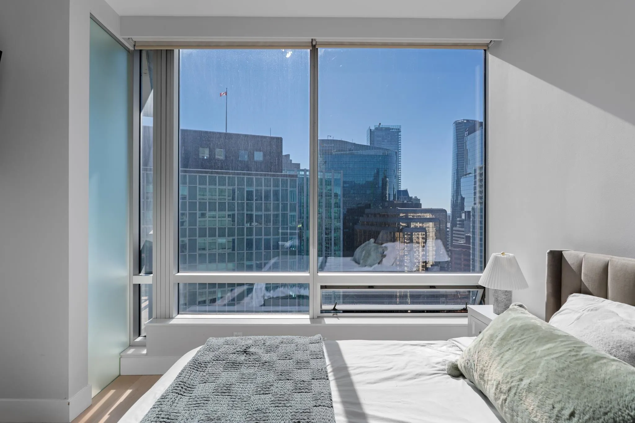1077 W Cordova Street #2605