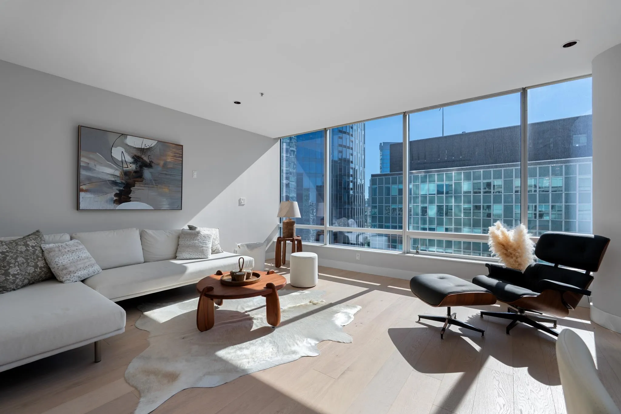1077 W Cordova Street #2605