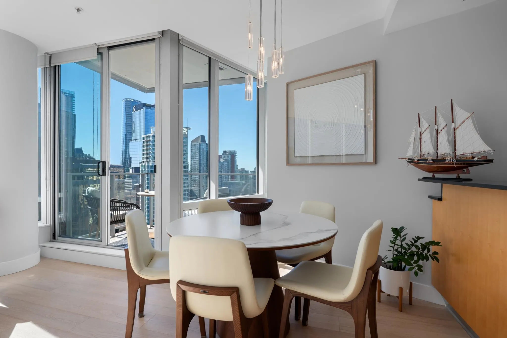 1077 W Cordova Street #2605