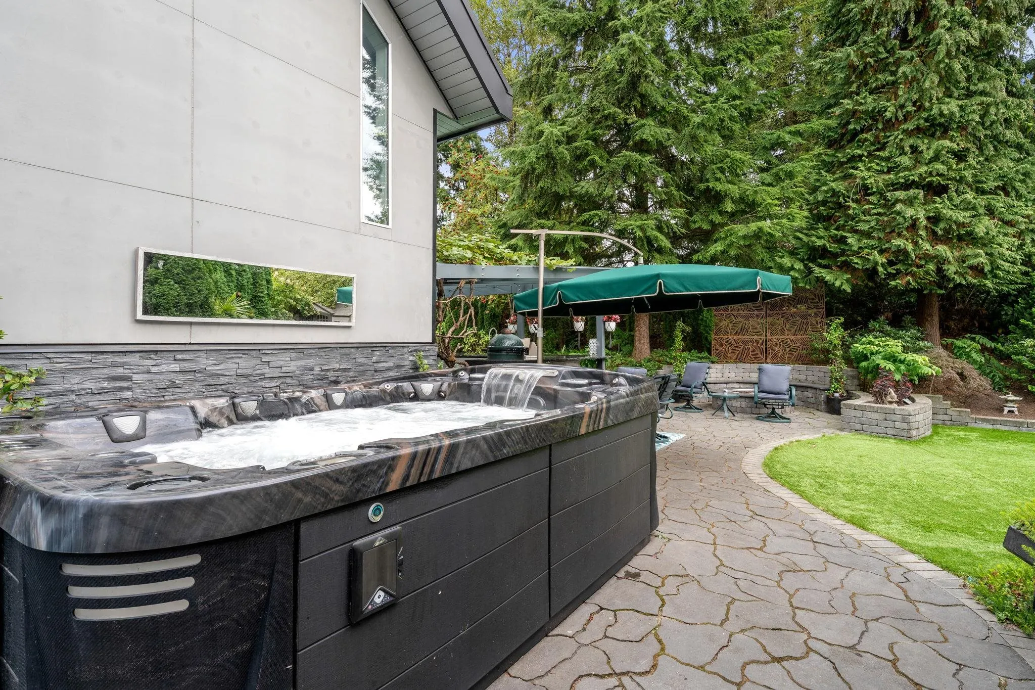 1315 Western Place