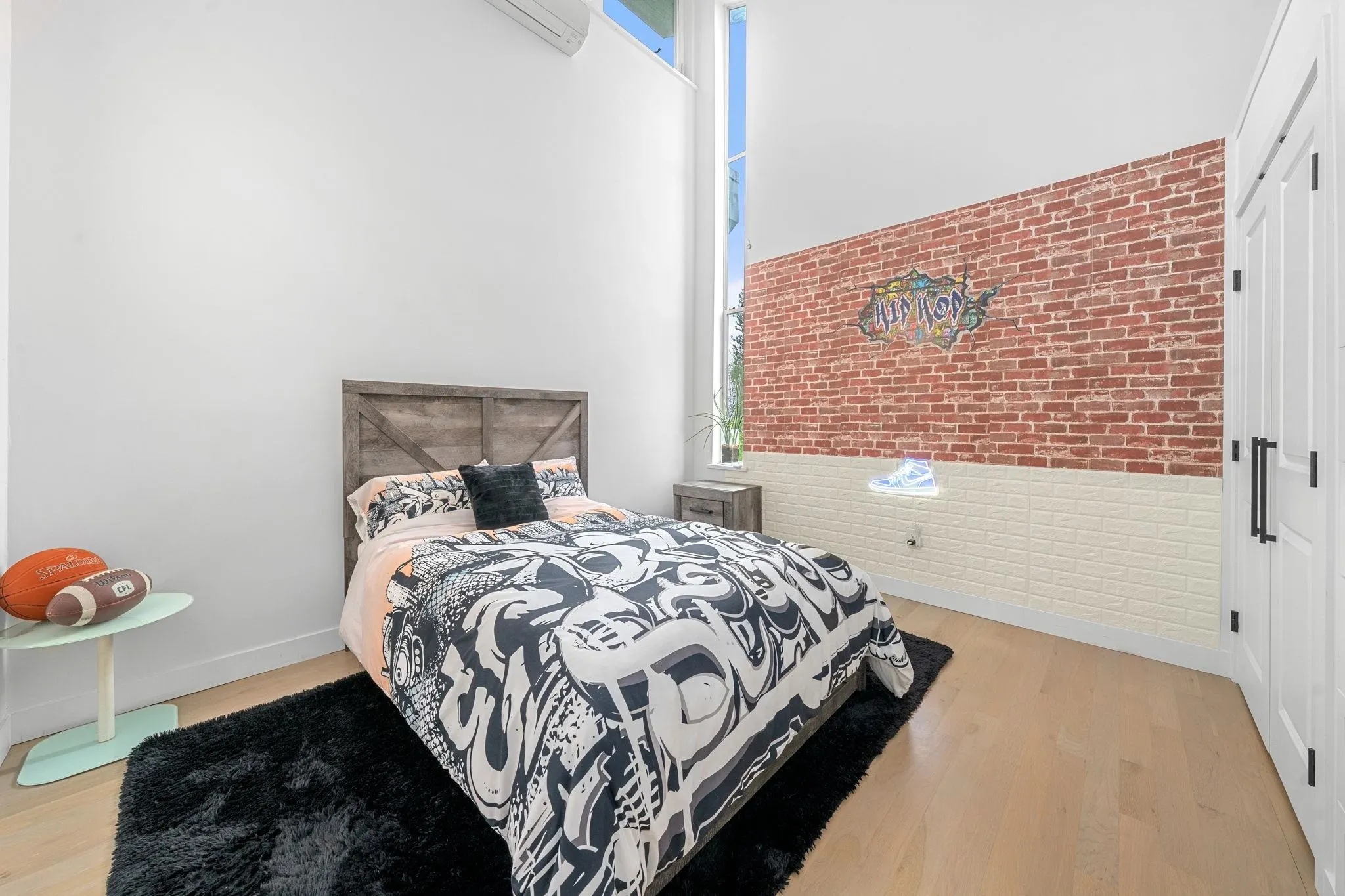 1315 Western Place