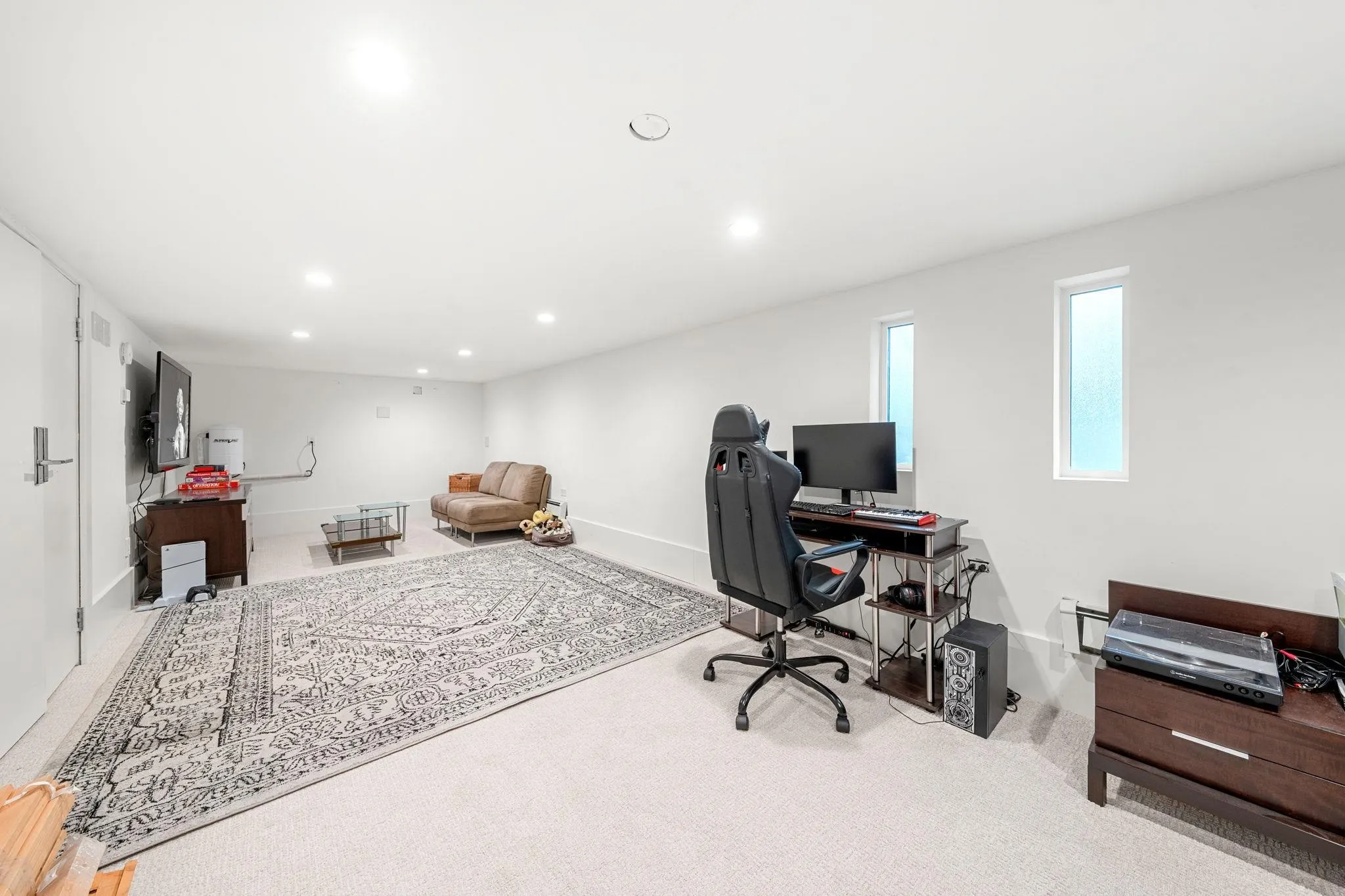 1315 Western Place