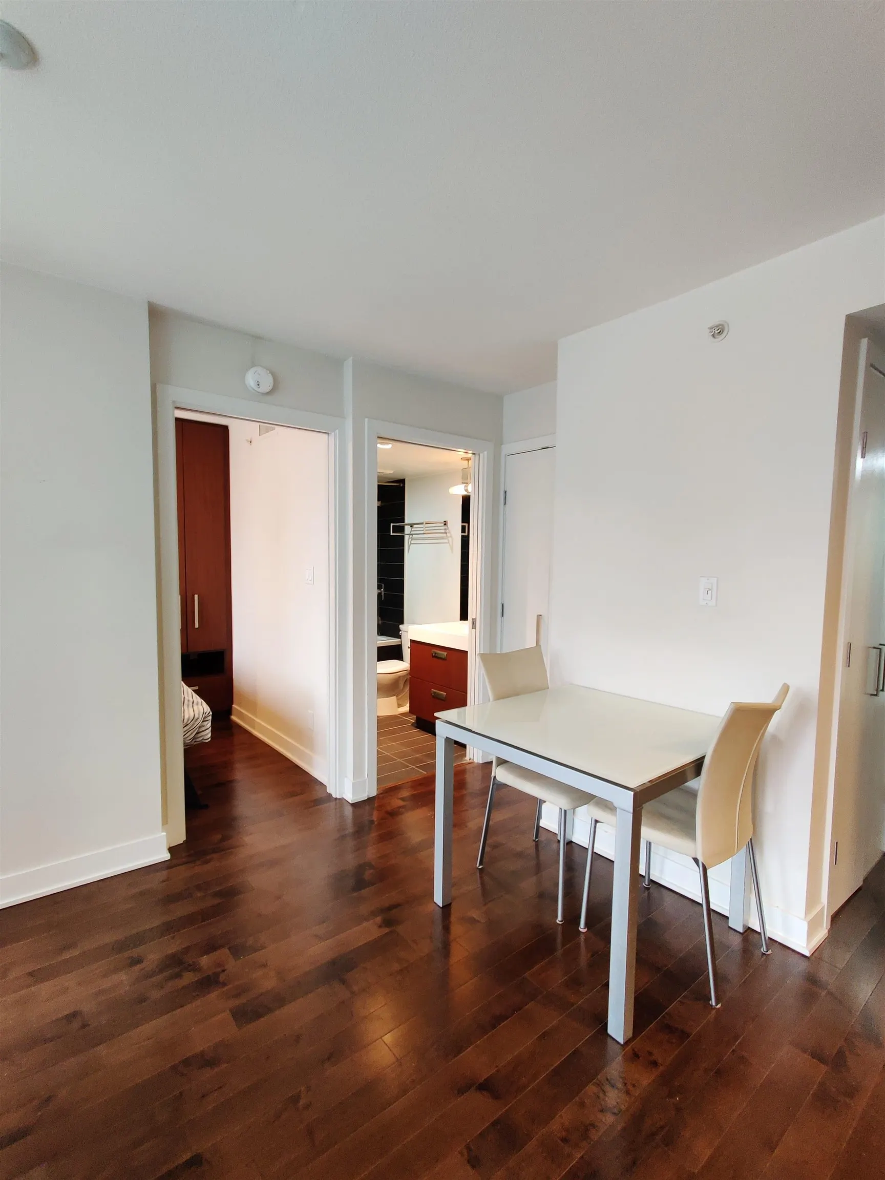 1055 Richards Street #1002