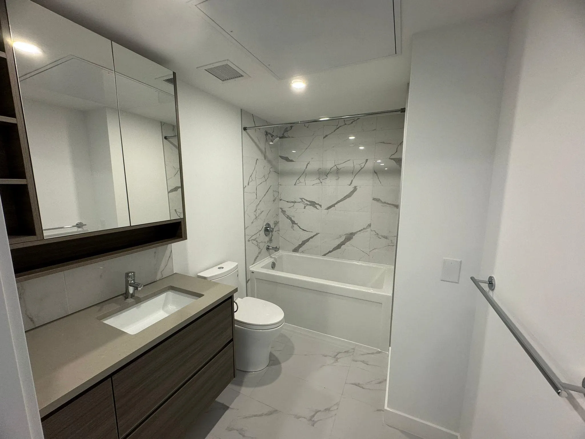 823 Carnarvon Street #2xxx