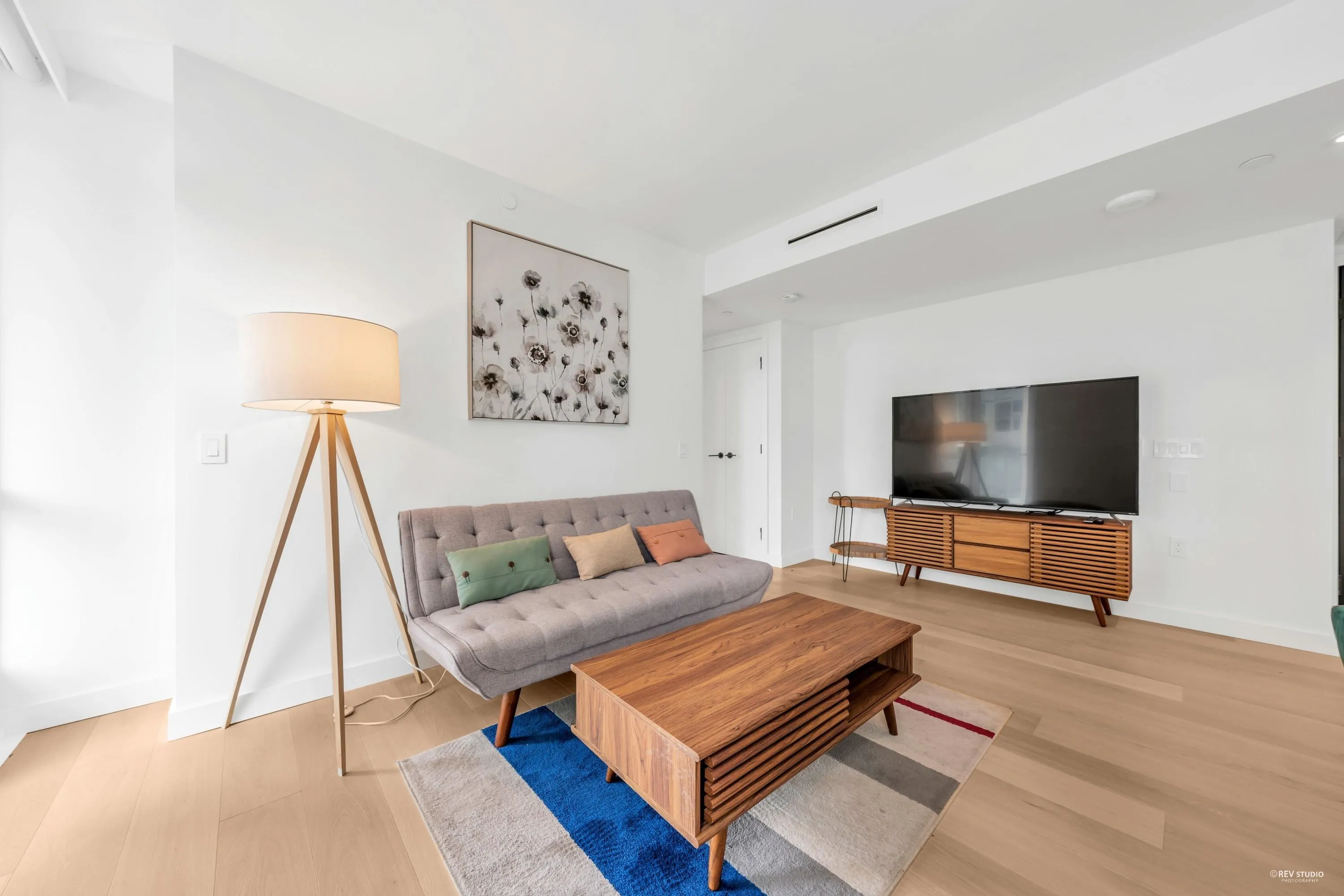 1180 Broughton Street #906