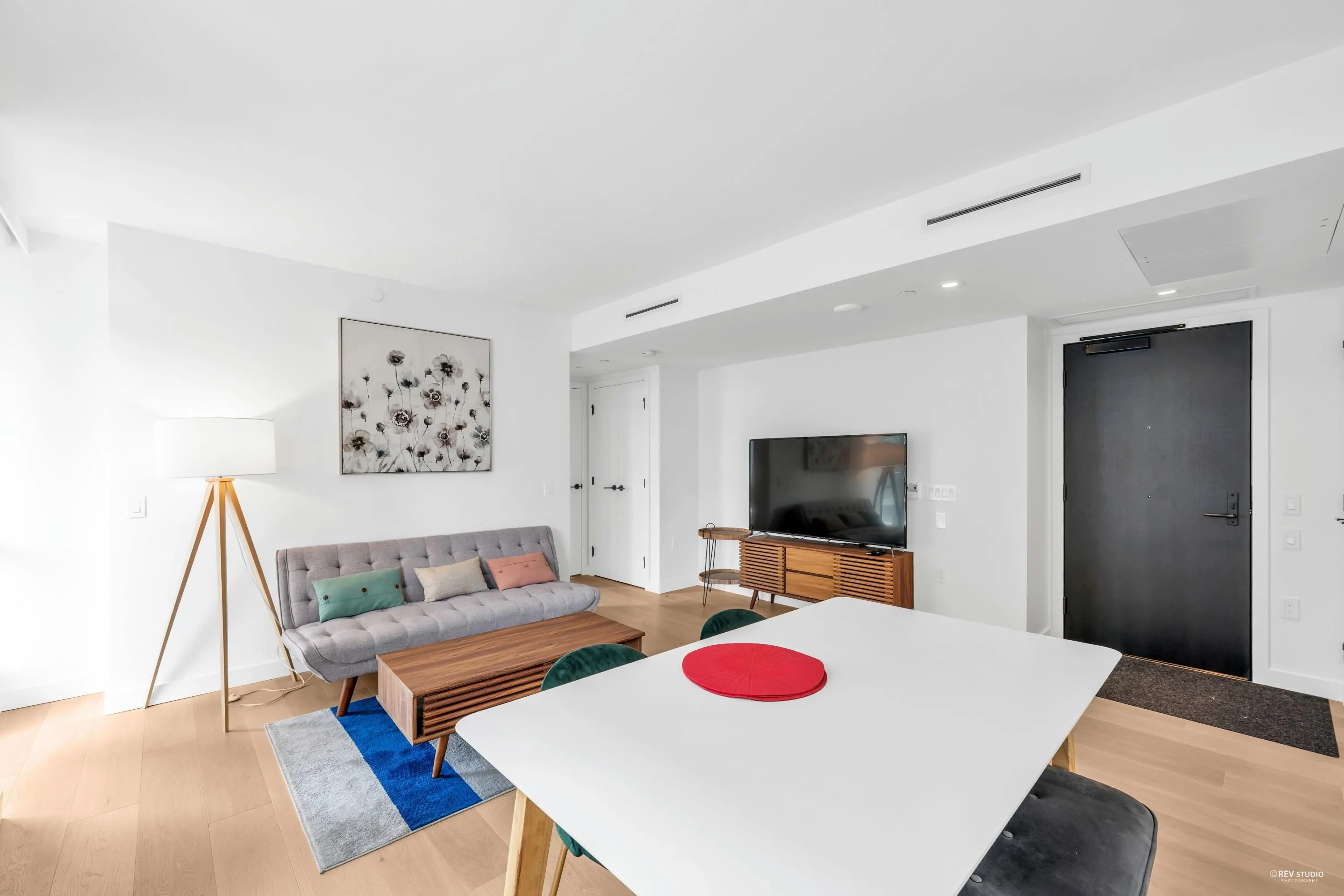 1180 Broughton Street #906