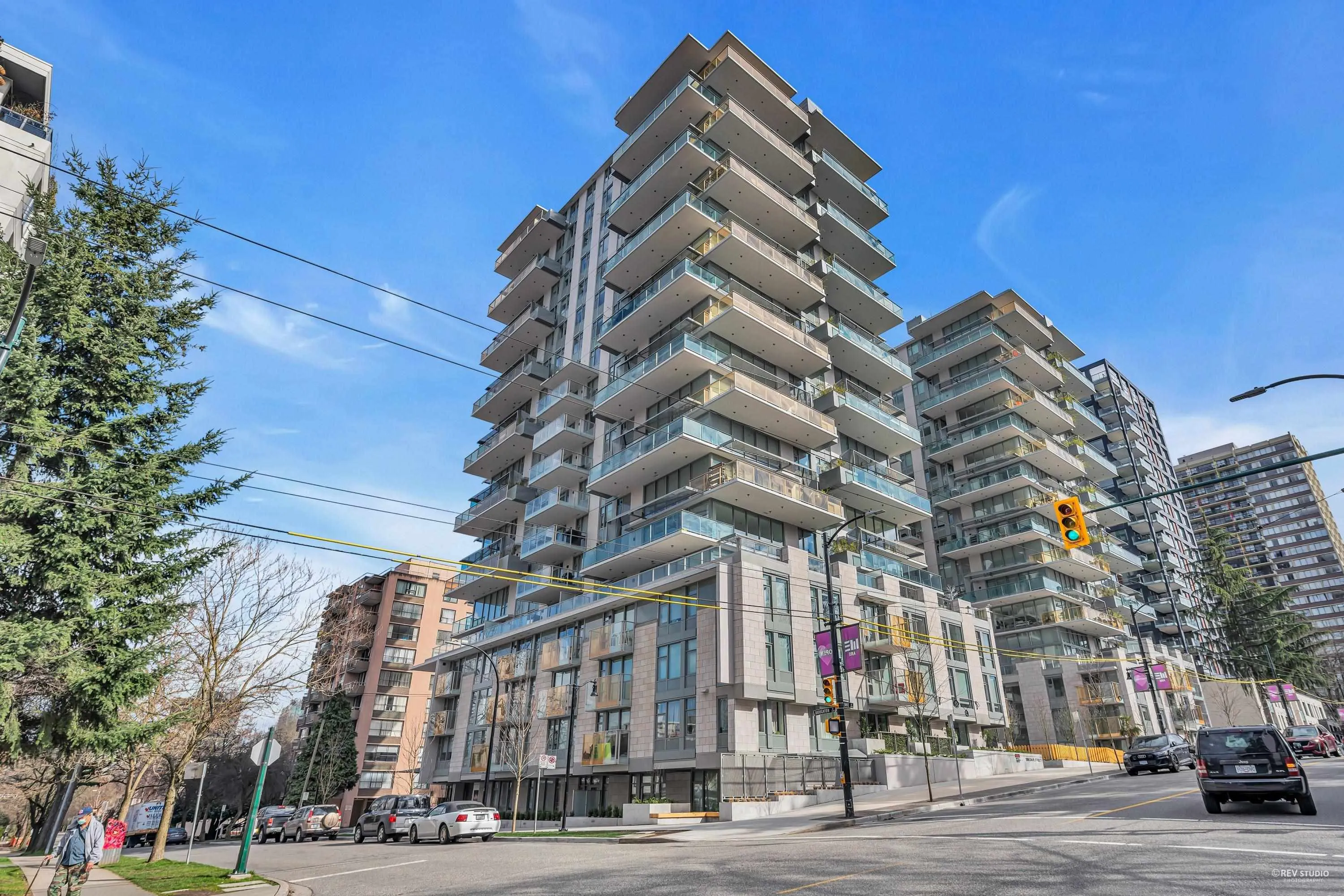 1180 Broughton Street #906