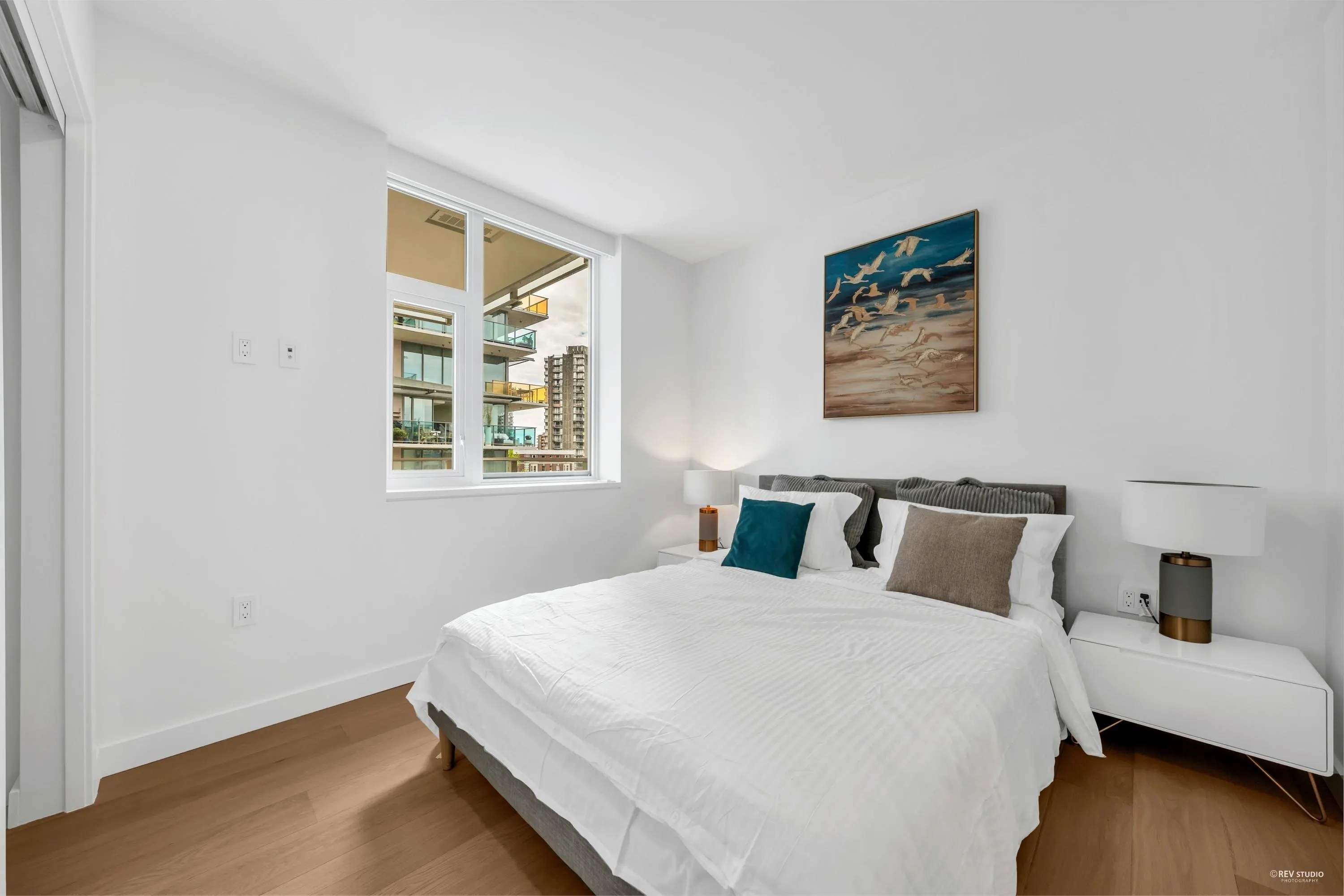 1180 Broughton Street #906