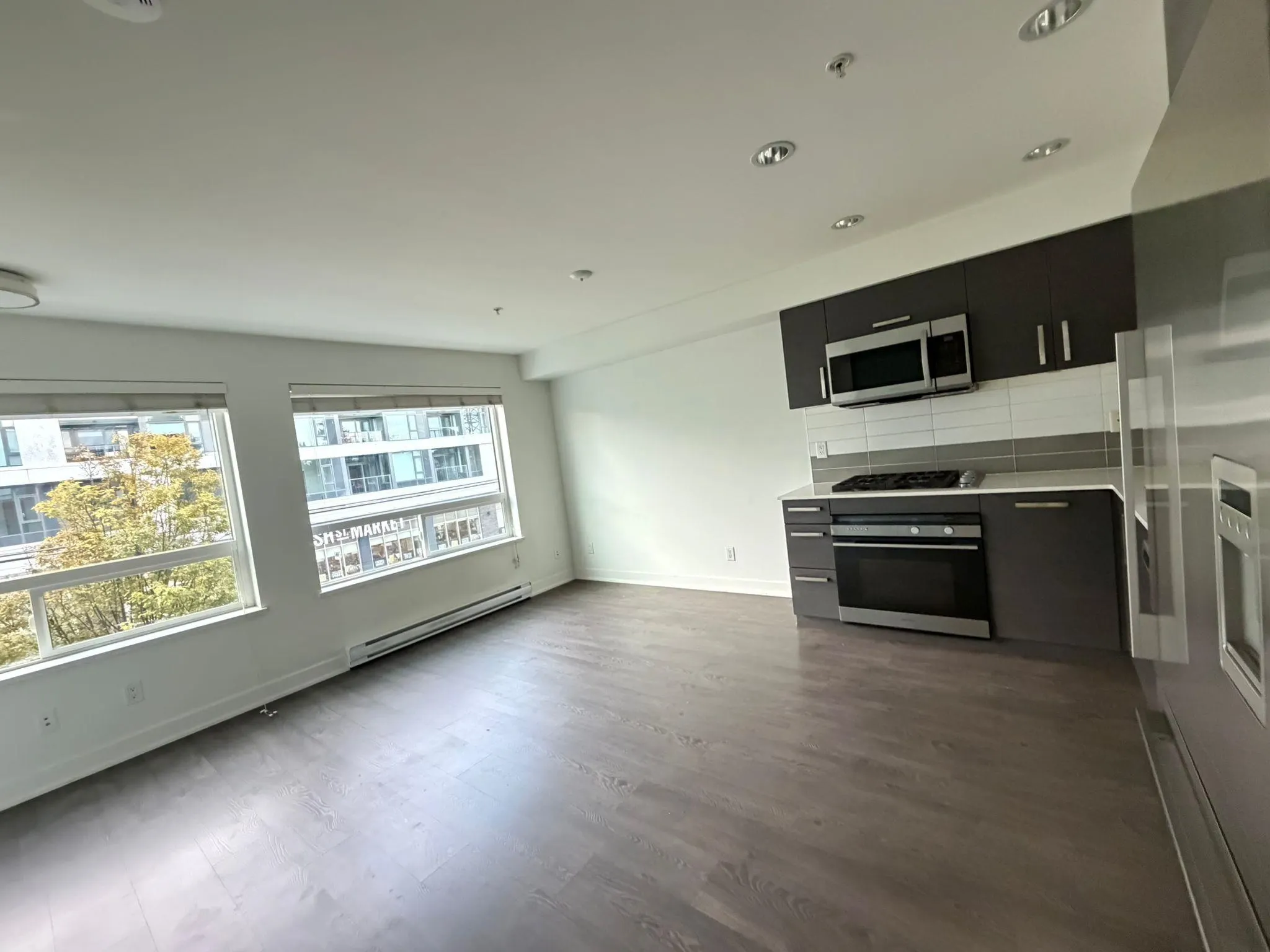 2858 W 4th Avenue #2**