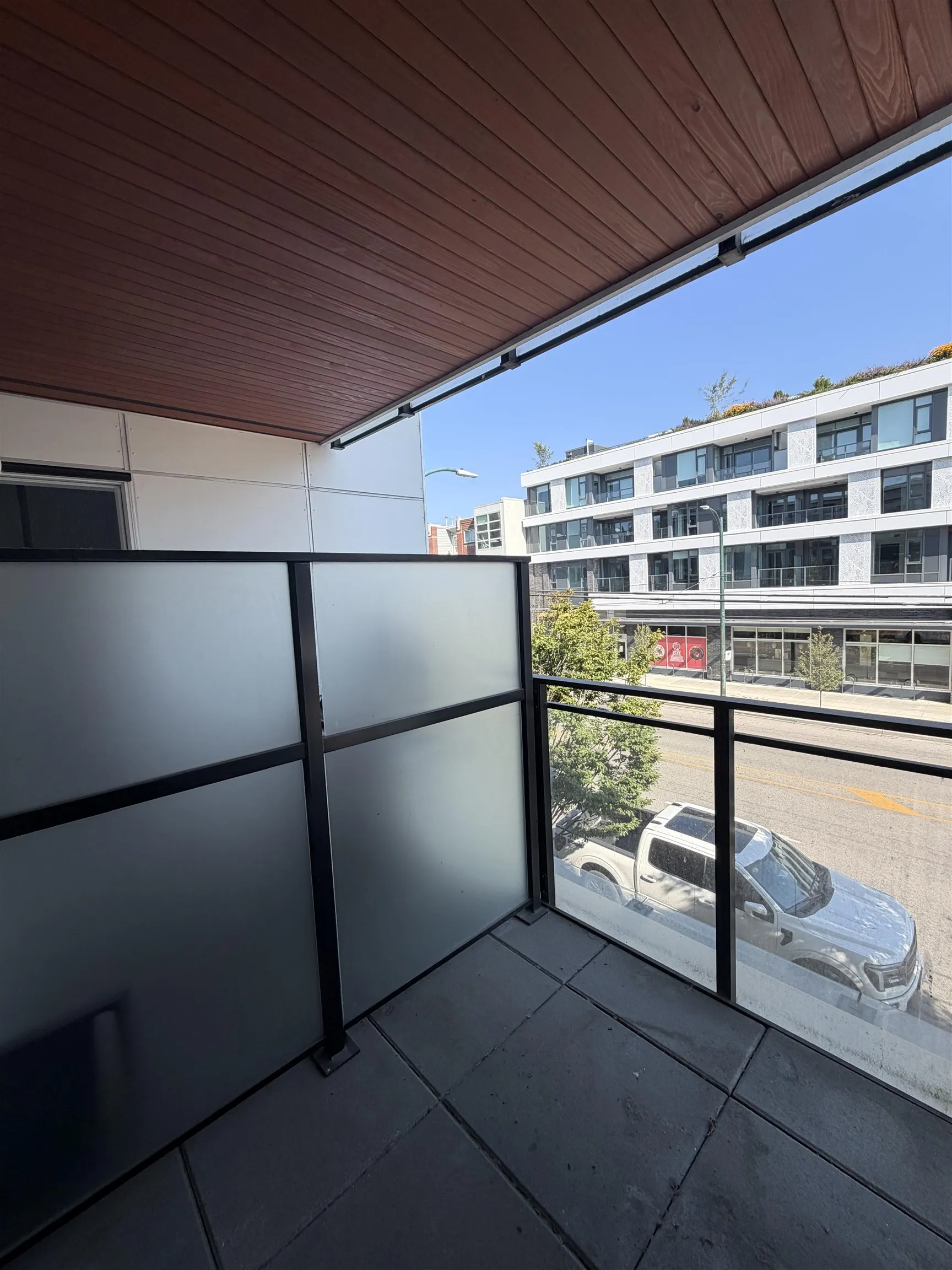 2858 W 4th Avenue #2**