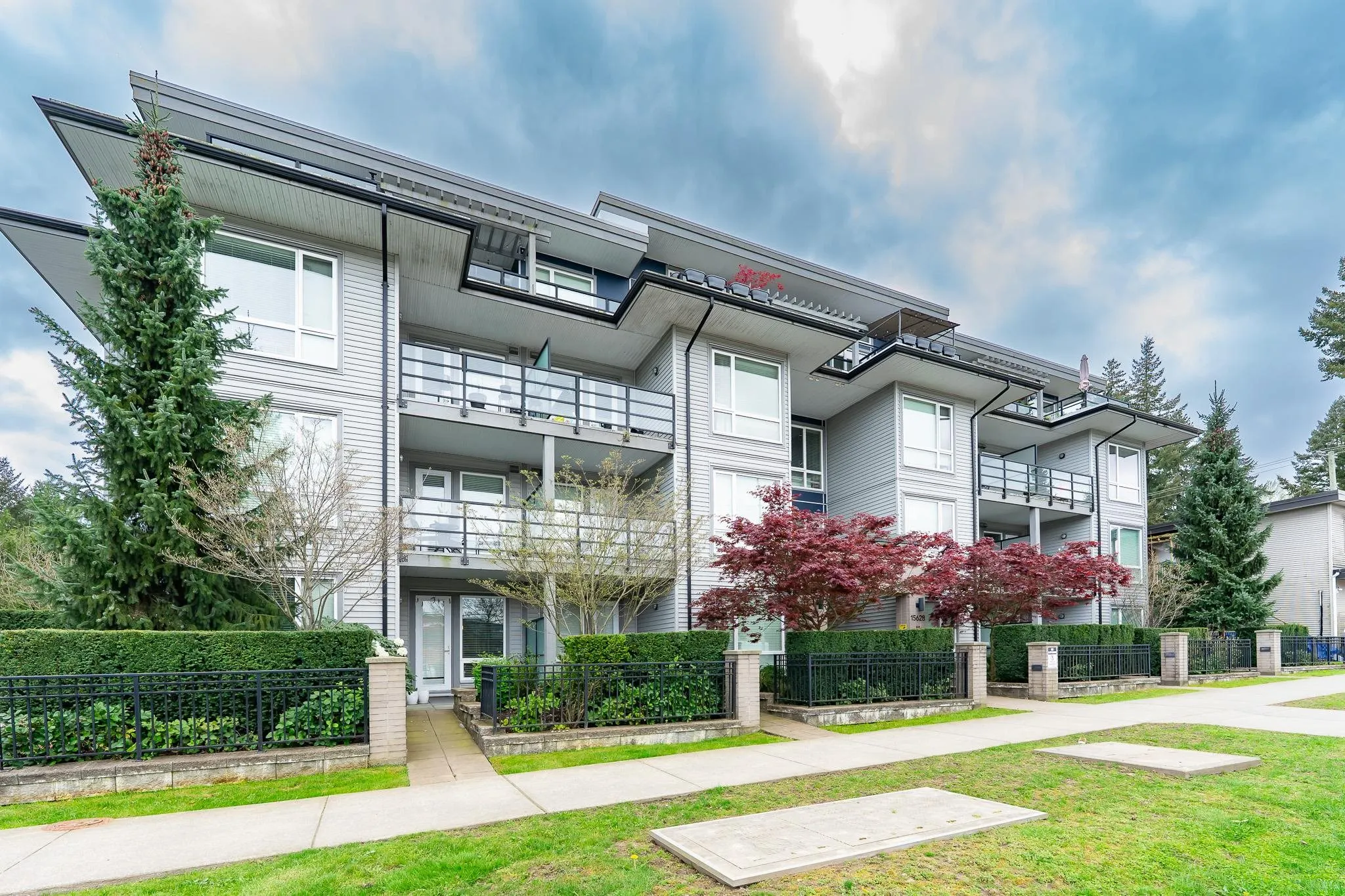 15628 104 Avenue #405