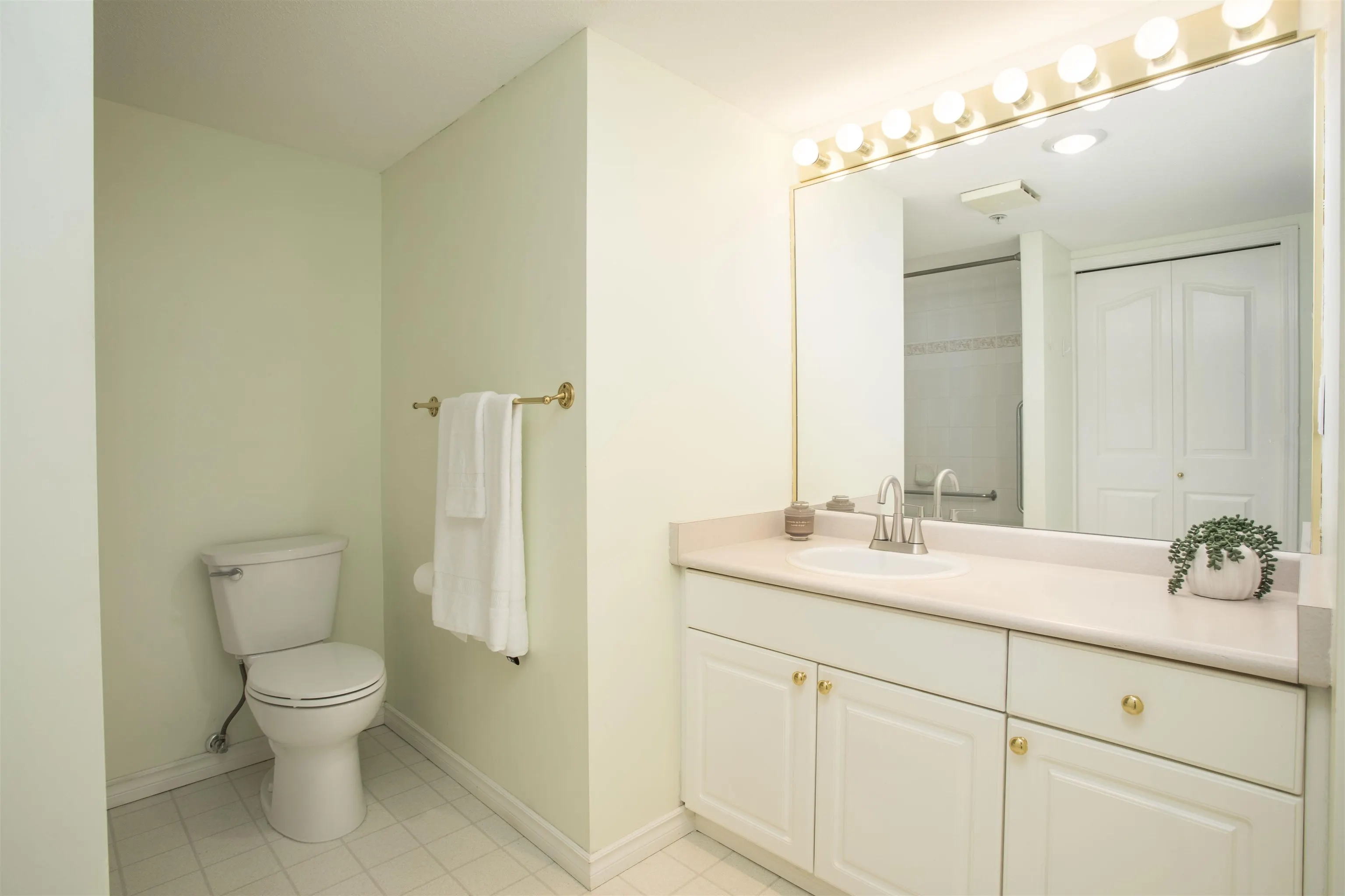 719 Princess Street #205